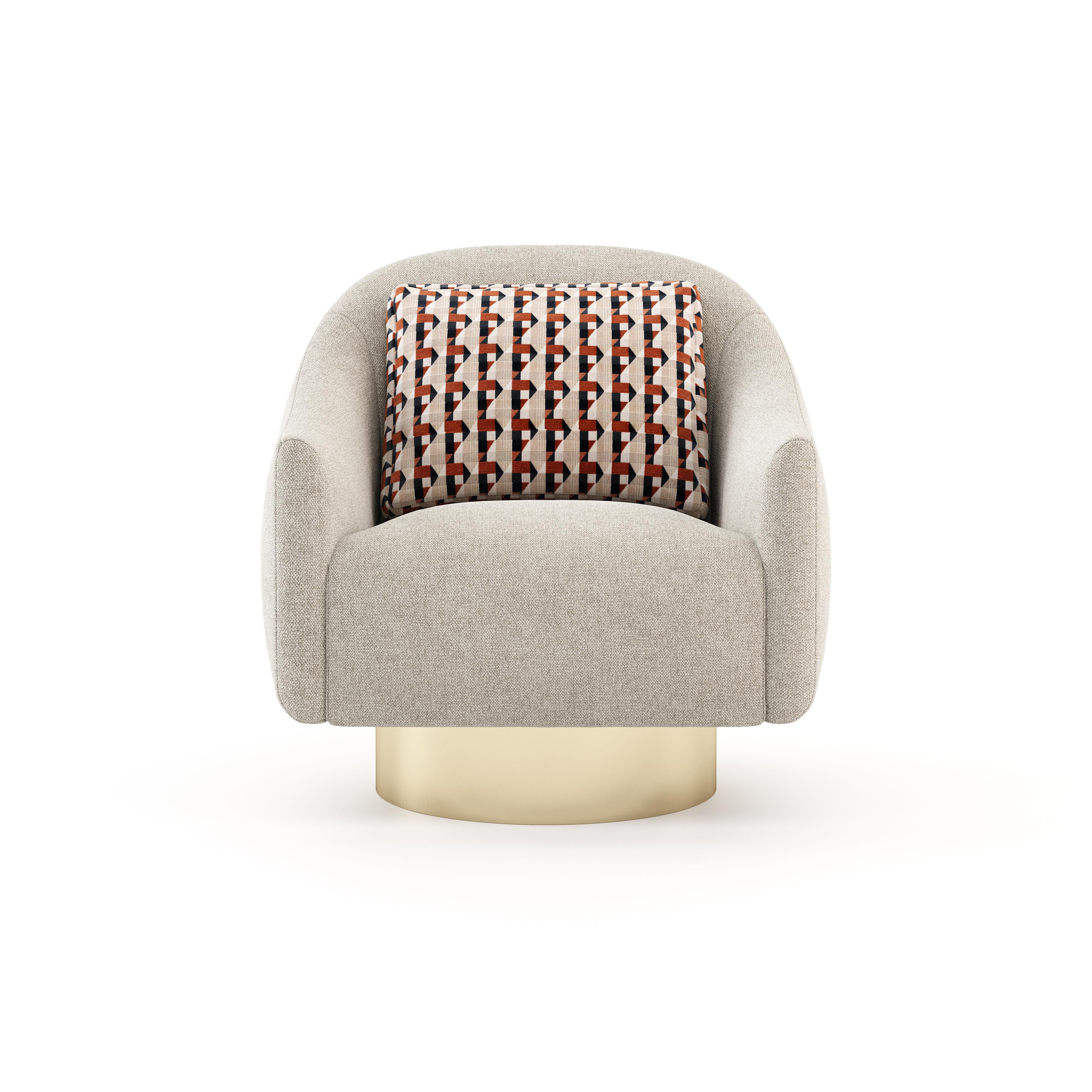 Hand-Crafted 21st-century armchair upholstered with customisable fabric and metallic accents For Sale