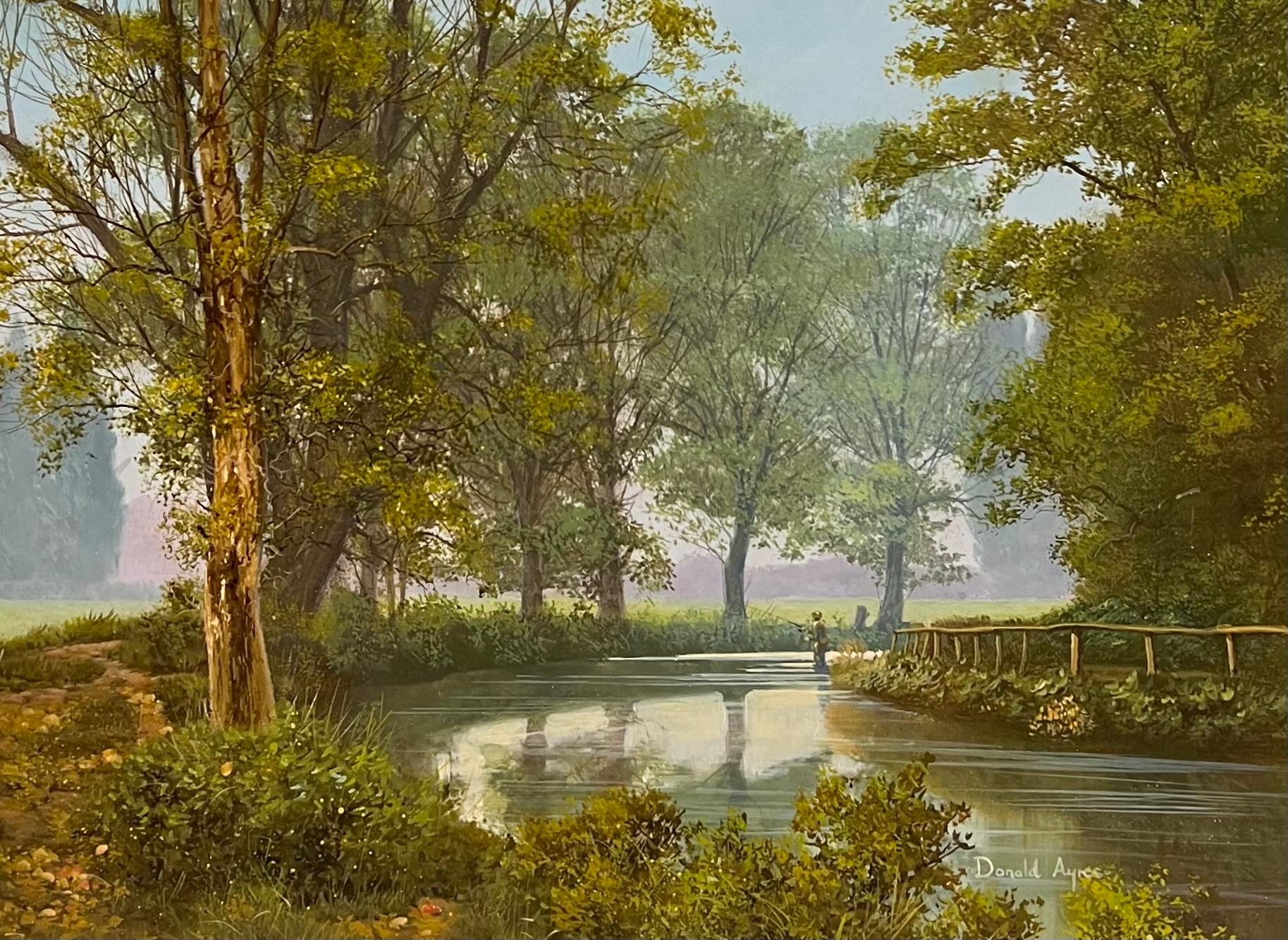 Feine britische Ölgemälde Fliegenfischen auf ruhigen Fluss Landschaft Lush Bäume – Painting von Donald Ayres