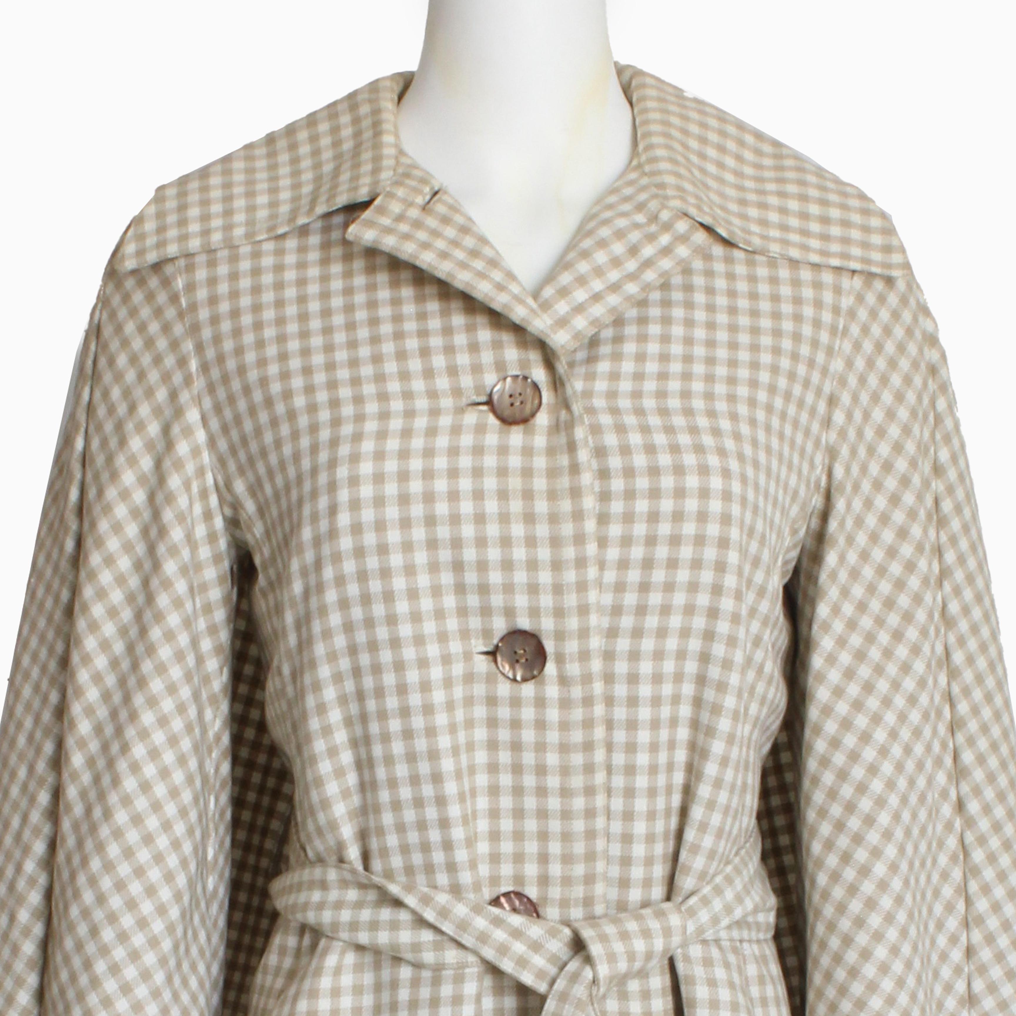 Donald Brooks Jacket with Caplet Trench Style Tan White Check Pattern Vintage  In Good Condition For Sale In Port Saint Lucie, FL
