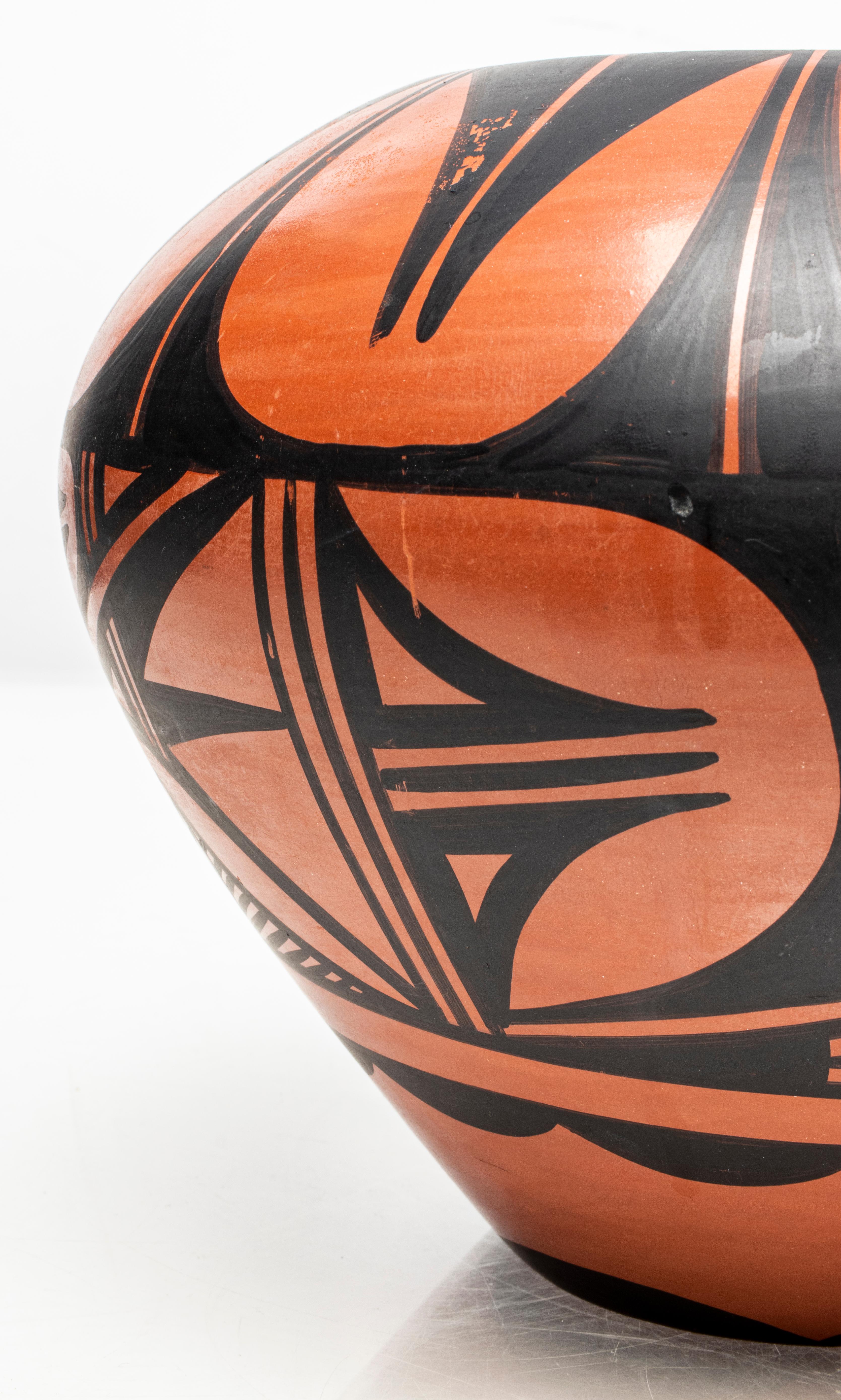 American Donald Chinana Jemez Southwest Pottery Vase