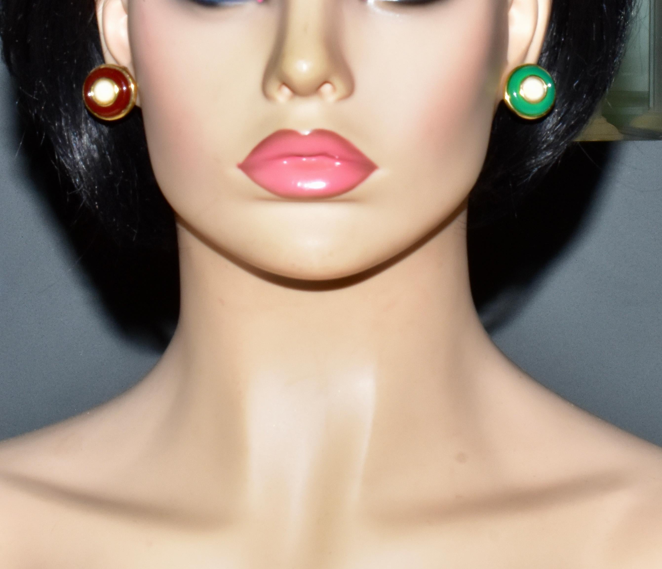 Contemporary Donald Claflin for Tiffany Vintage 18K Set of Two Pair of Earrings, c. 1960 For Sale