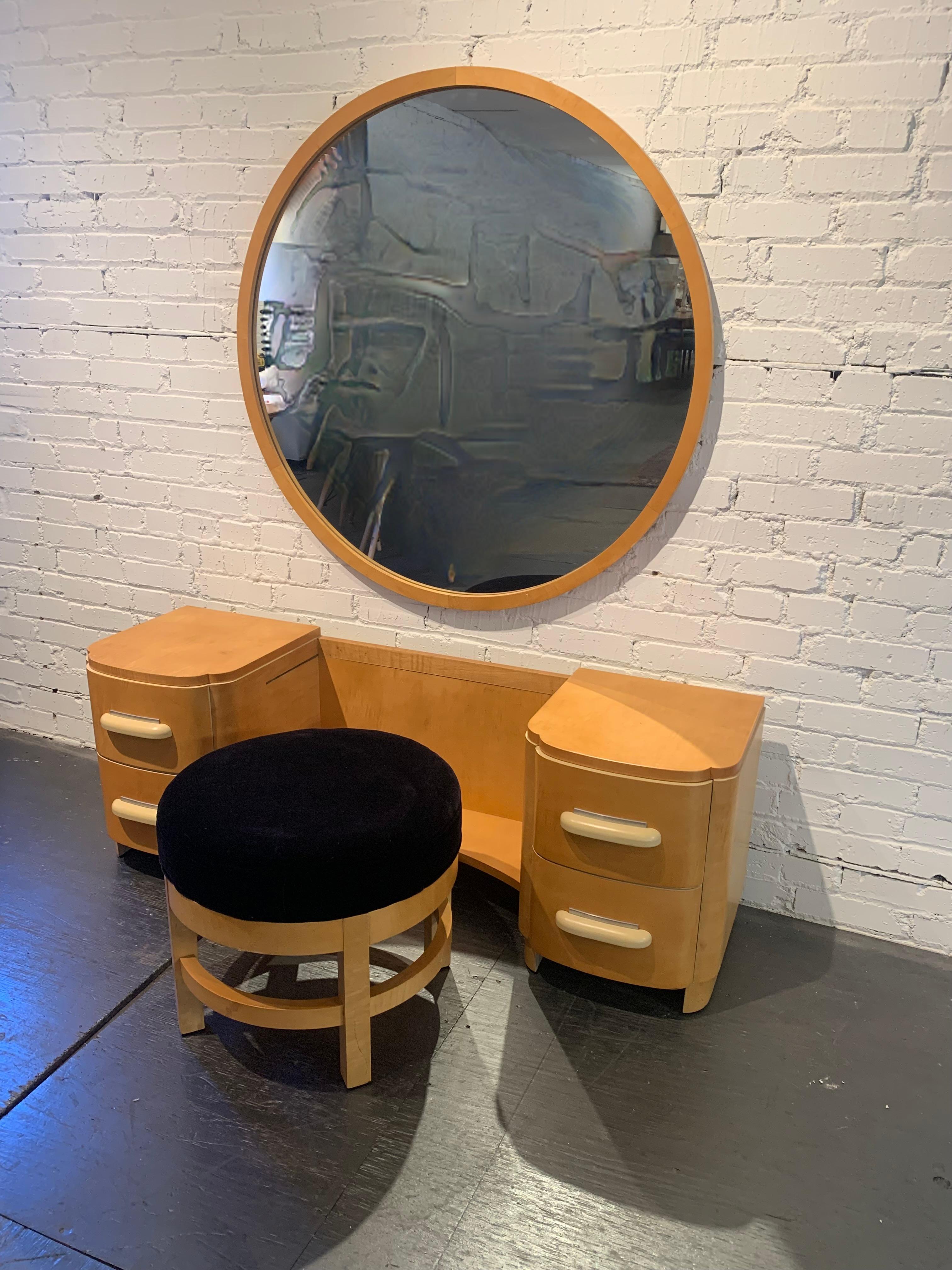 Donald Deskey Art Deco Dressing Table Vanity with Round Mirror for Widdicomb  For Sale 5