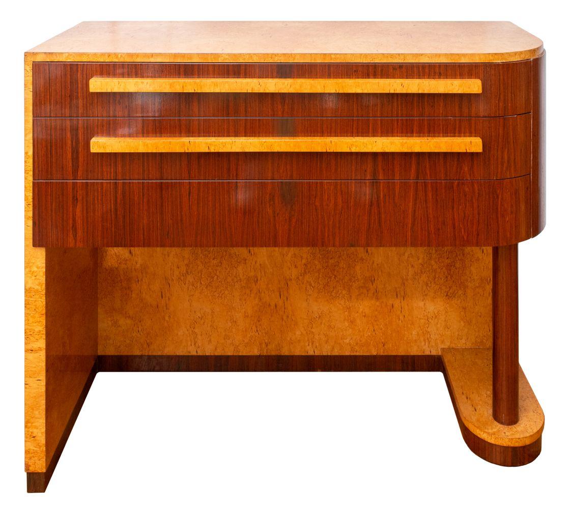 Consoles de buffet Art déco Donald Deskey, paire en vente 1