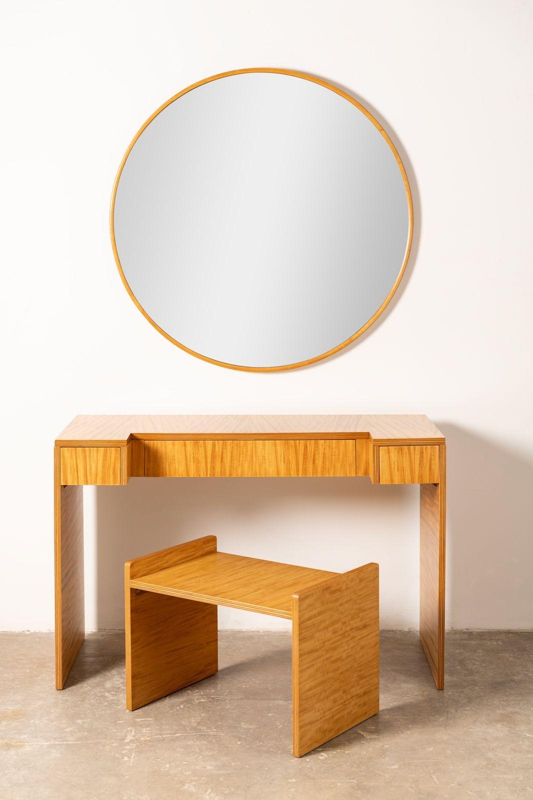 vanity with stool and mirror