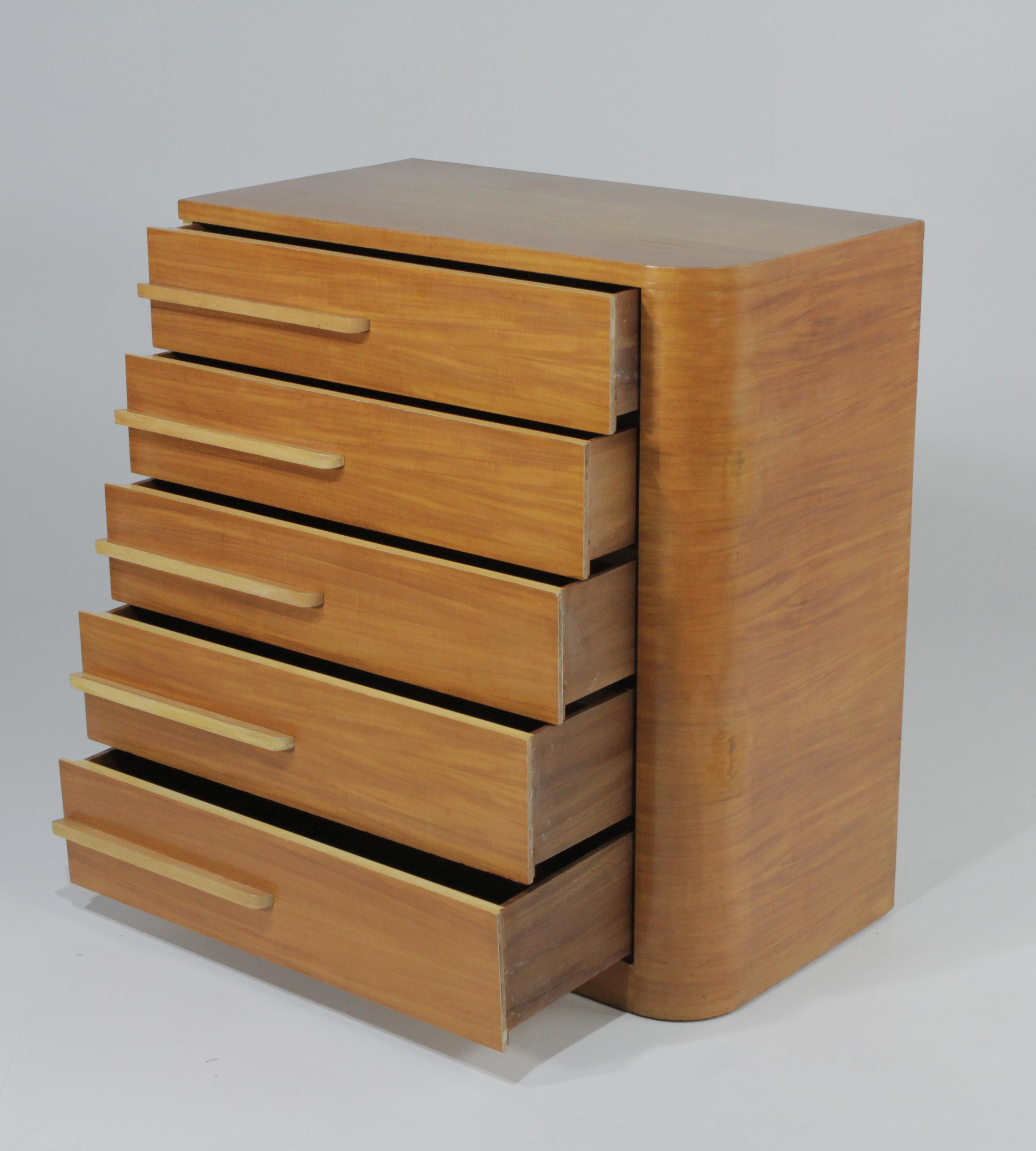 Donald Deskey for Widdicomb Moderne Art Deco Asymmetrical Dresser Set In Good Condition In Hopewell, NJ