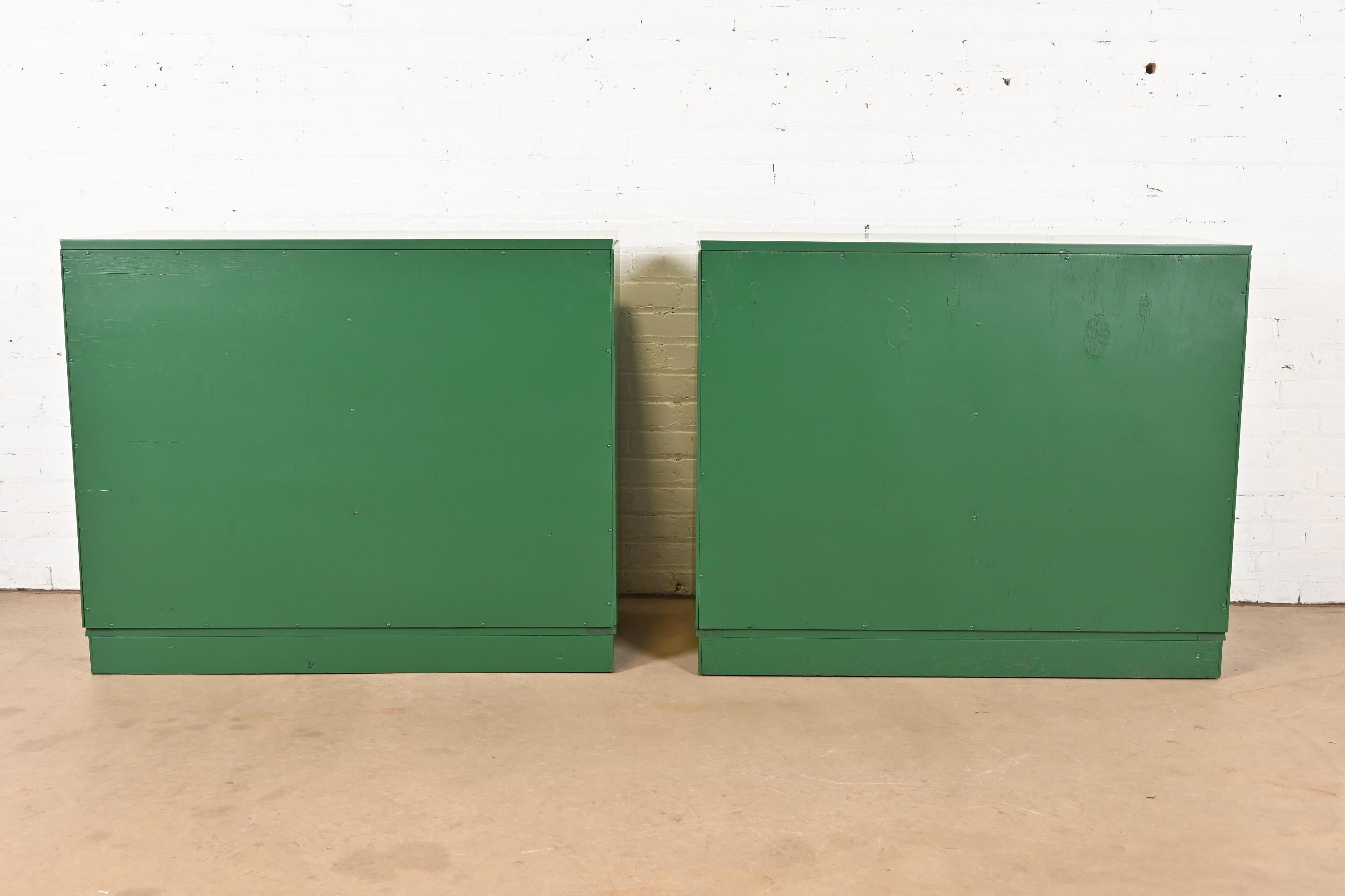 Donald Deskey Style Art Deco Green Lacquered Chests of Drawers, Newly Refinished For Sale 6