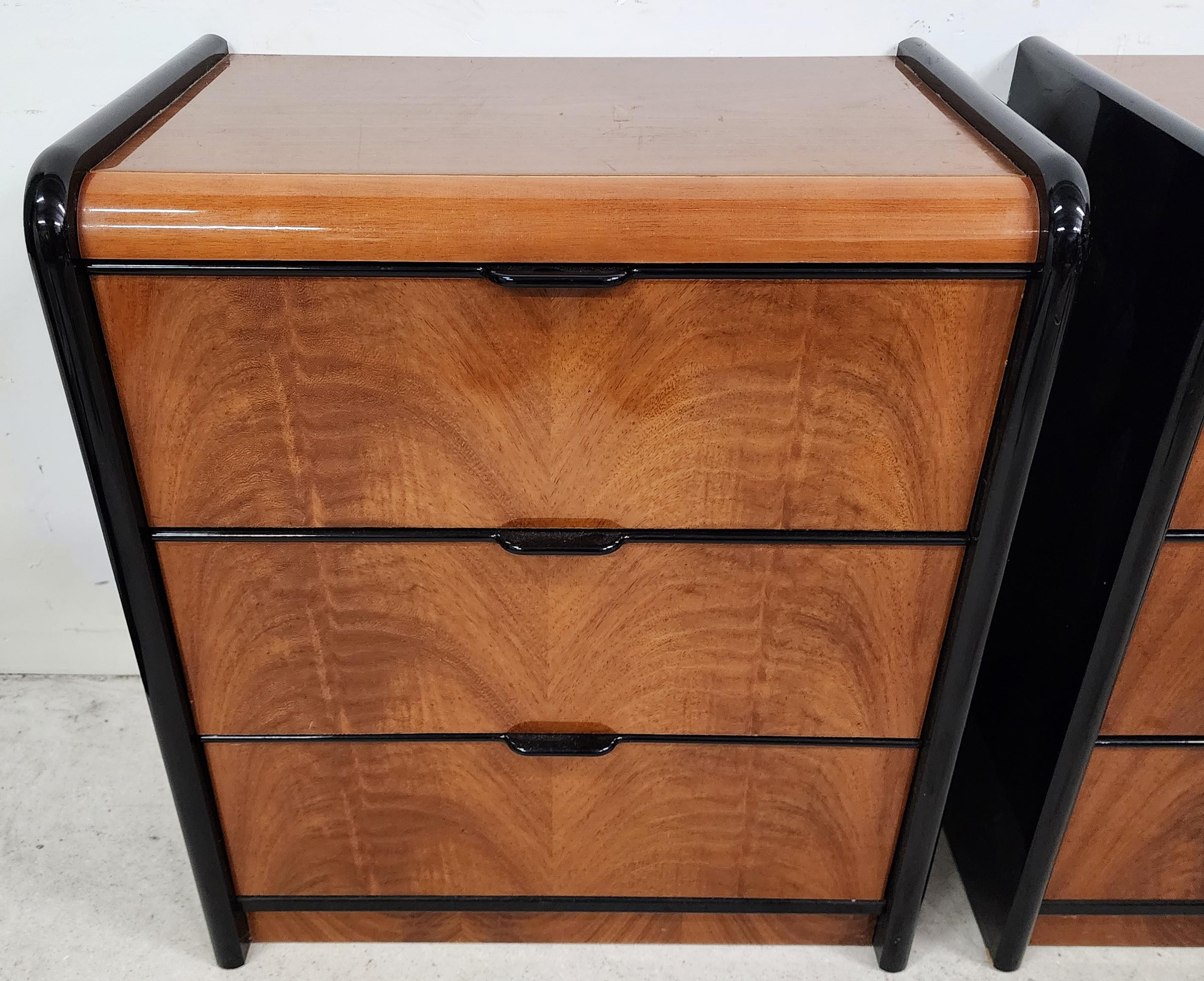 Late 20th Century Donald Deskey Style Italian Nightstands Pair For Sale