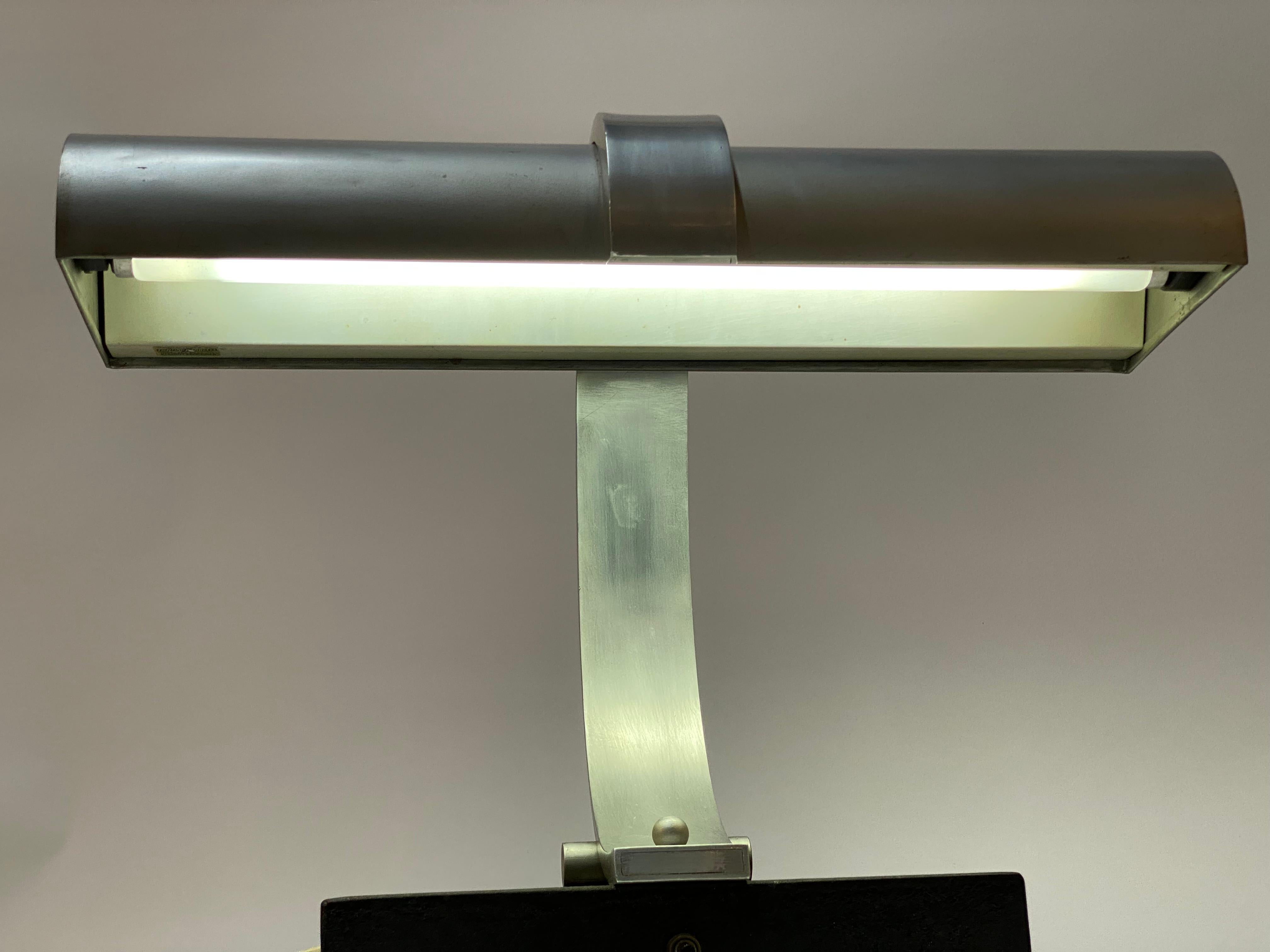 Donald Deskey Style Machine Age Aluminum Desk Lamp For Sale 1