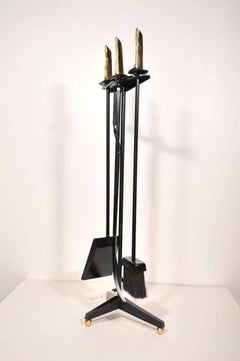 Donald Deskey, Set di utensili per caminetto a tre pezzi con manico in ottone