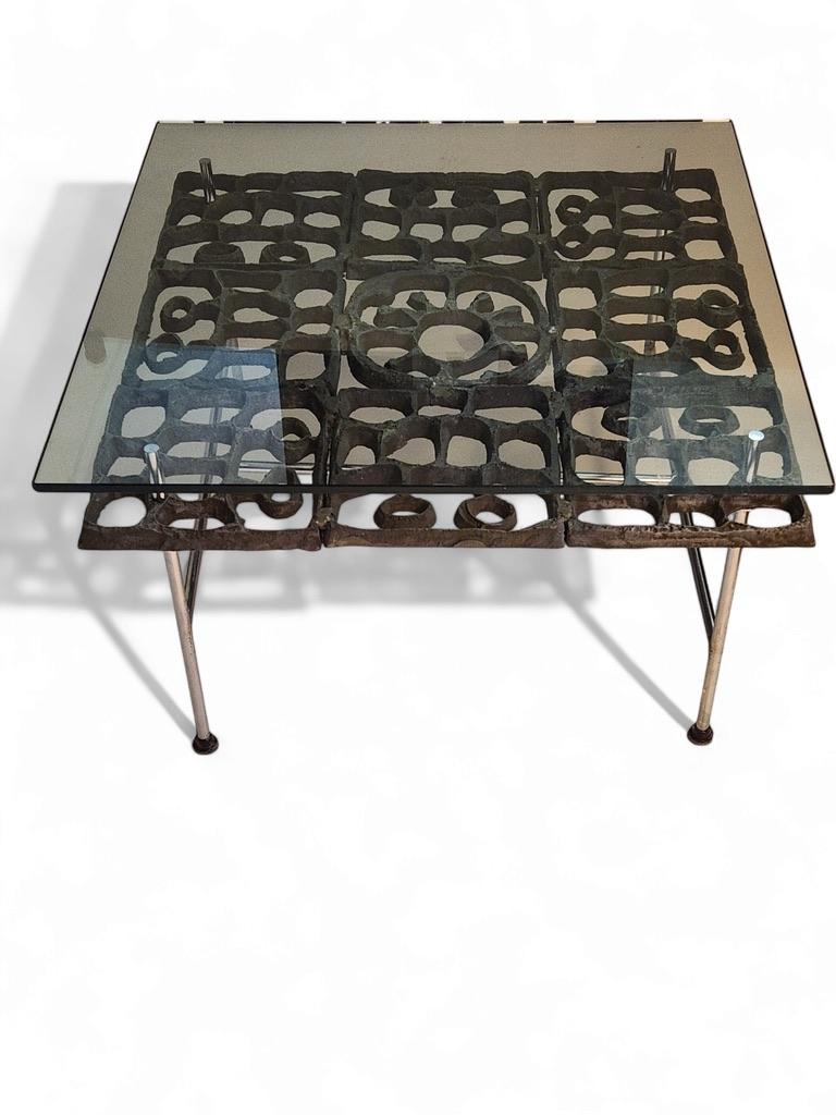 Donald Drumm, Couchtisch aus Aluminiumguss für Galerie, 10 1960er Jahre (20. Jahrhundert) im Angebot