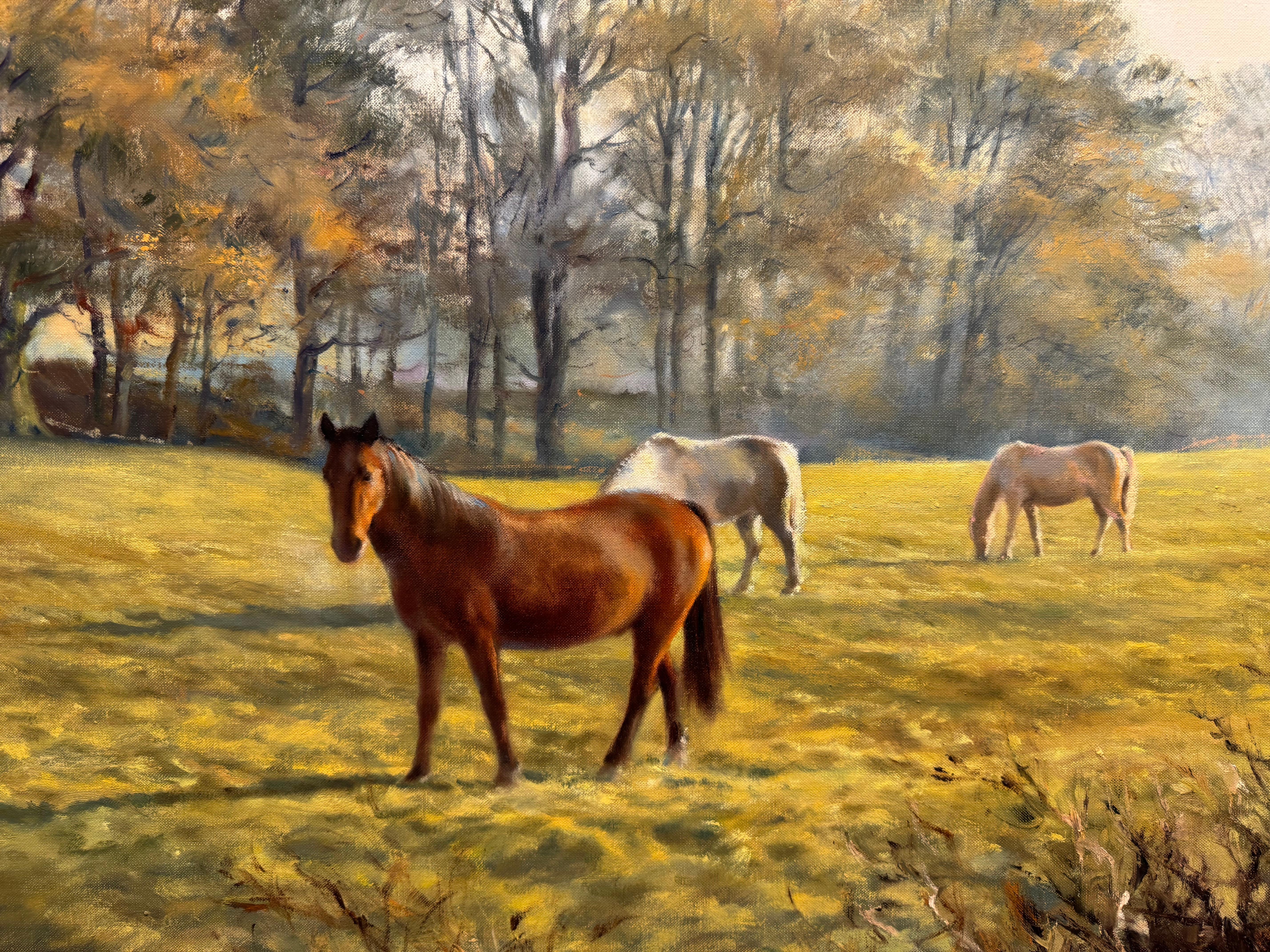 Pferde auf einer Koppel (Braun), Landscape Painting, von Donald Grant