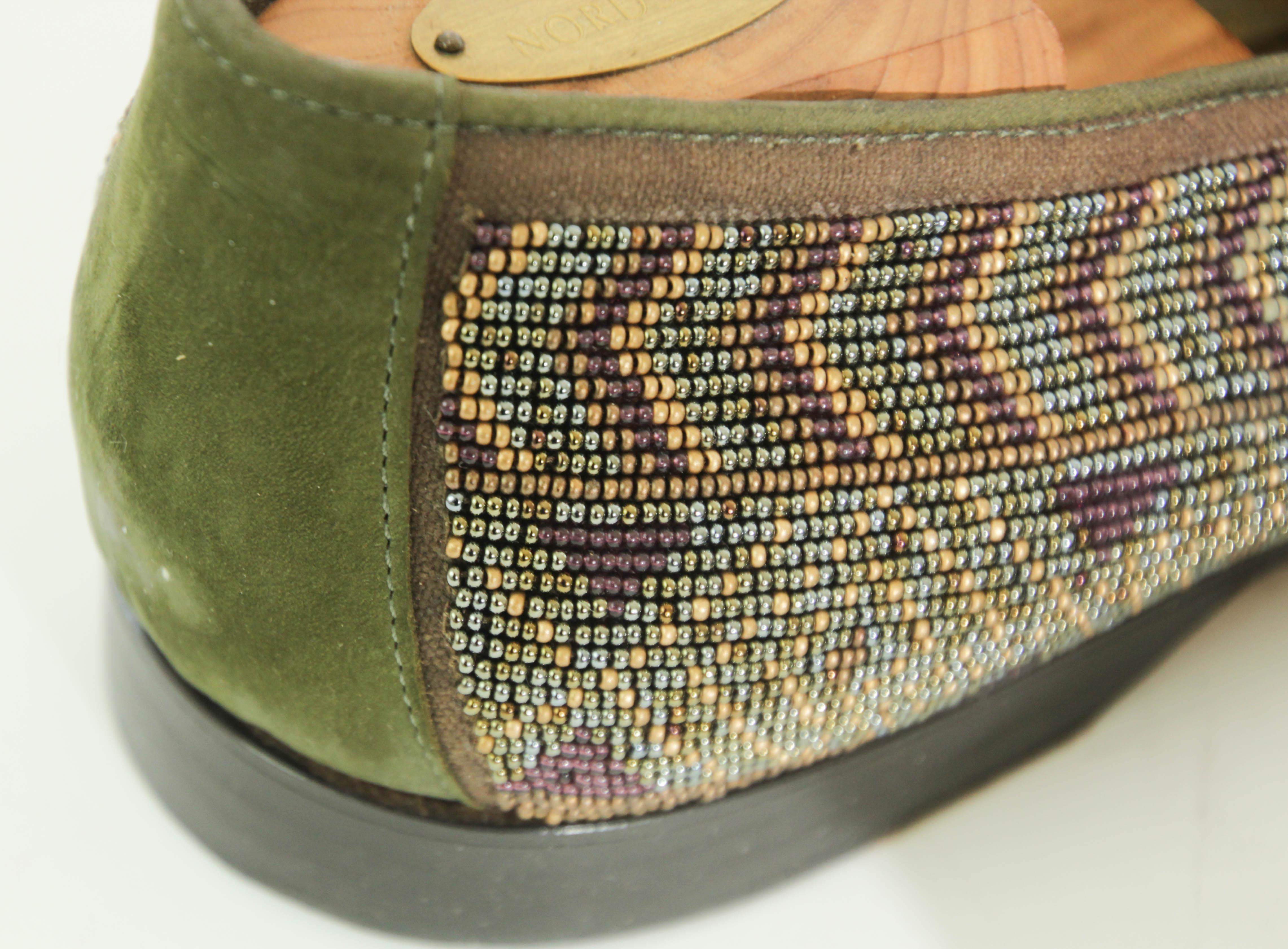 DONALD J PLINER Size 13 Green Purple Beaded Leather Slip On Loafers In Good Condition For Sale In North Hollywood, CA
