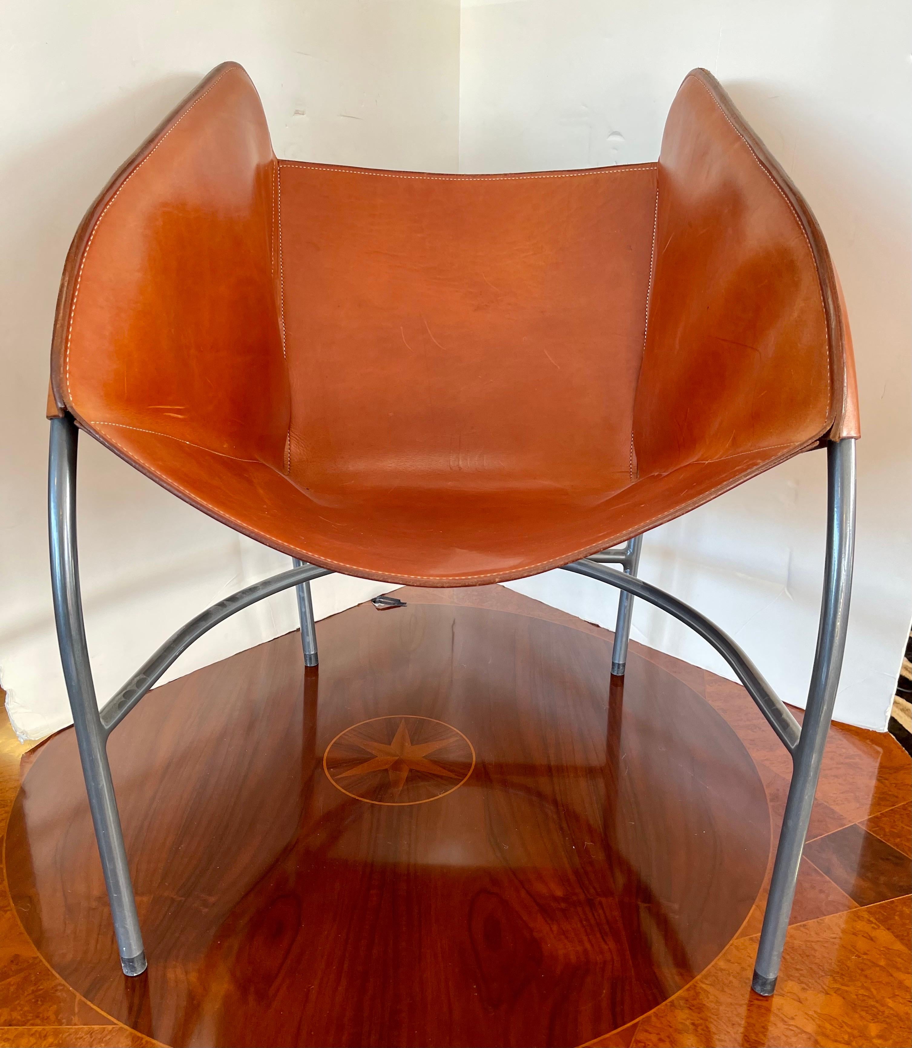 Leather Lounge Chair circa 1980s In Good Condition In West Hartford, CT