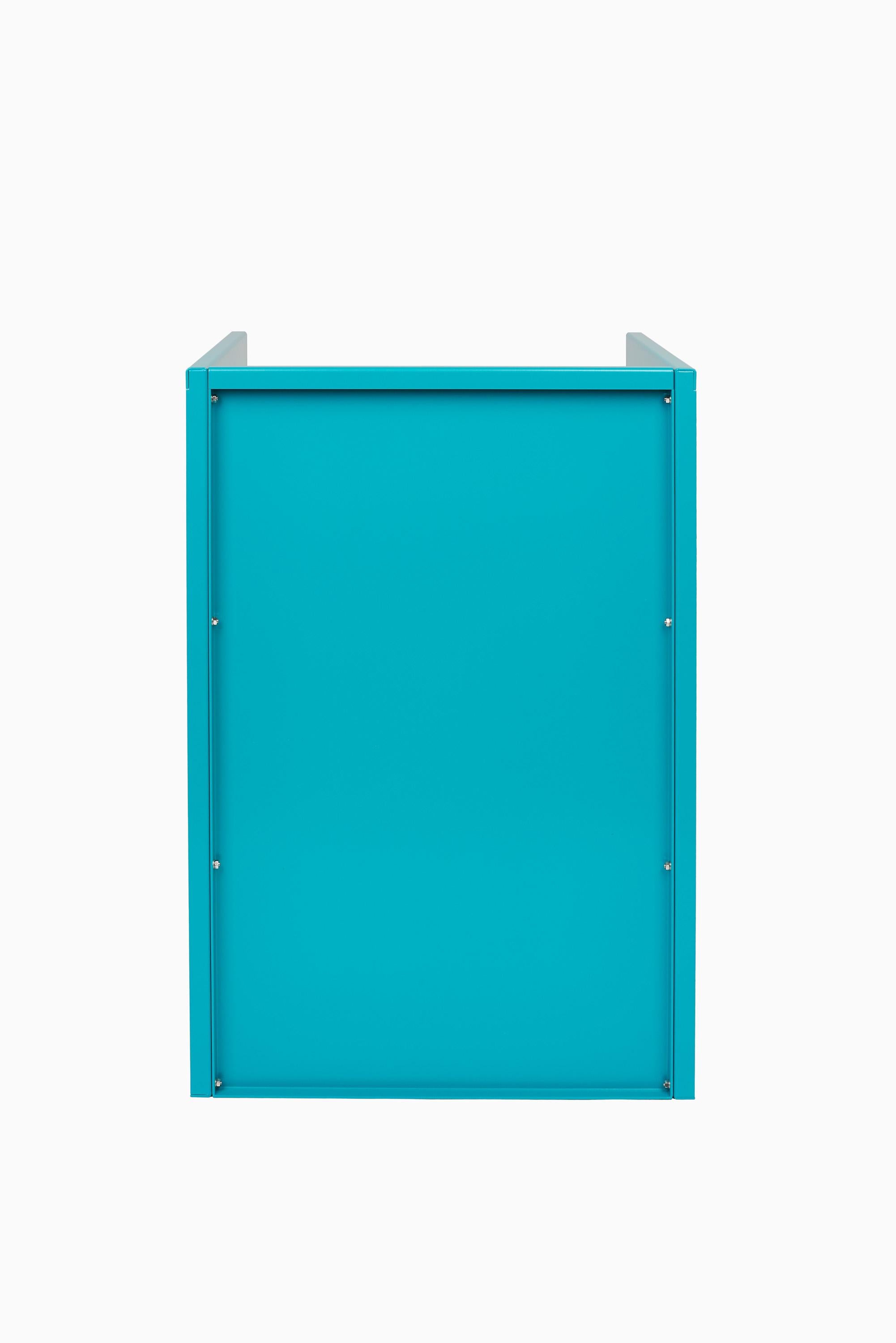Fauteuil Judd américain minimaliste 47/48 en aluminium peint en bleu turquoise 3