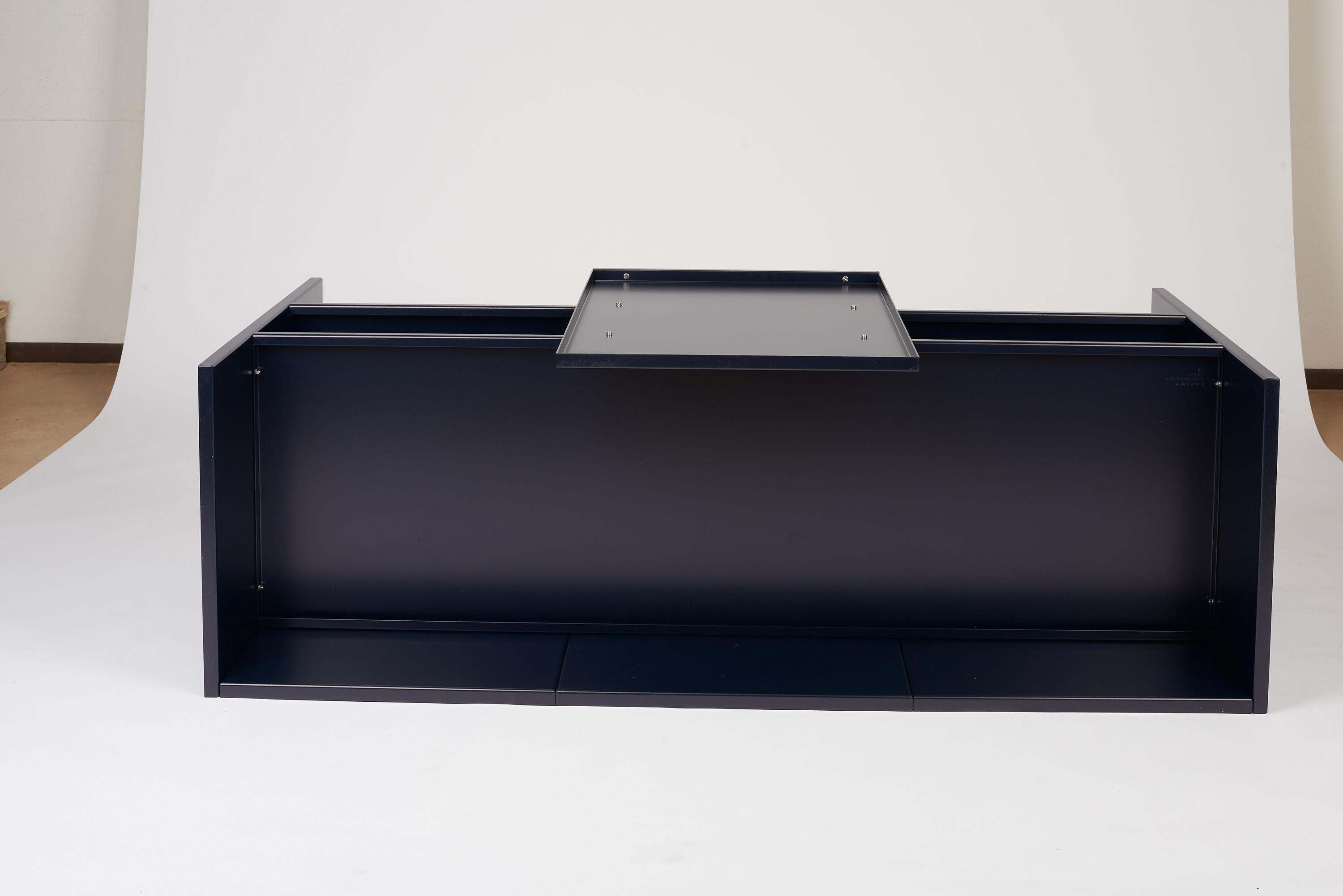 Seat/Table/Shelf/Seat 59 Minimalist Donald Judd black aluminium chair 5