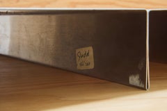 Sin título -- Escultura, Acero, Minimalismo, Arte contemporáneo de Donald Judd