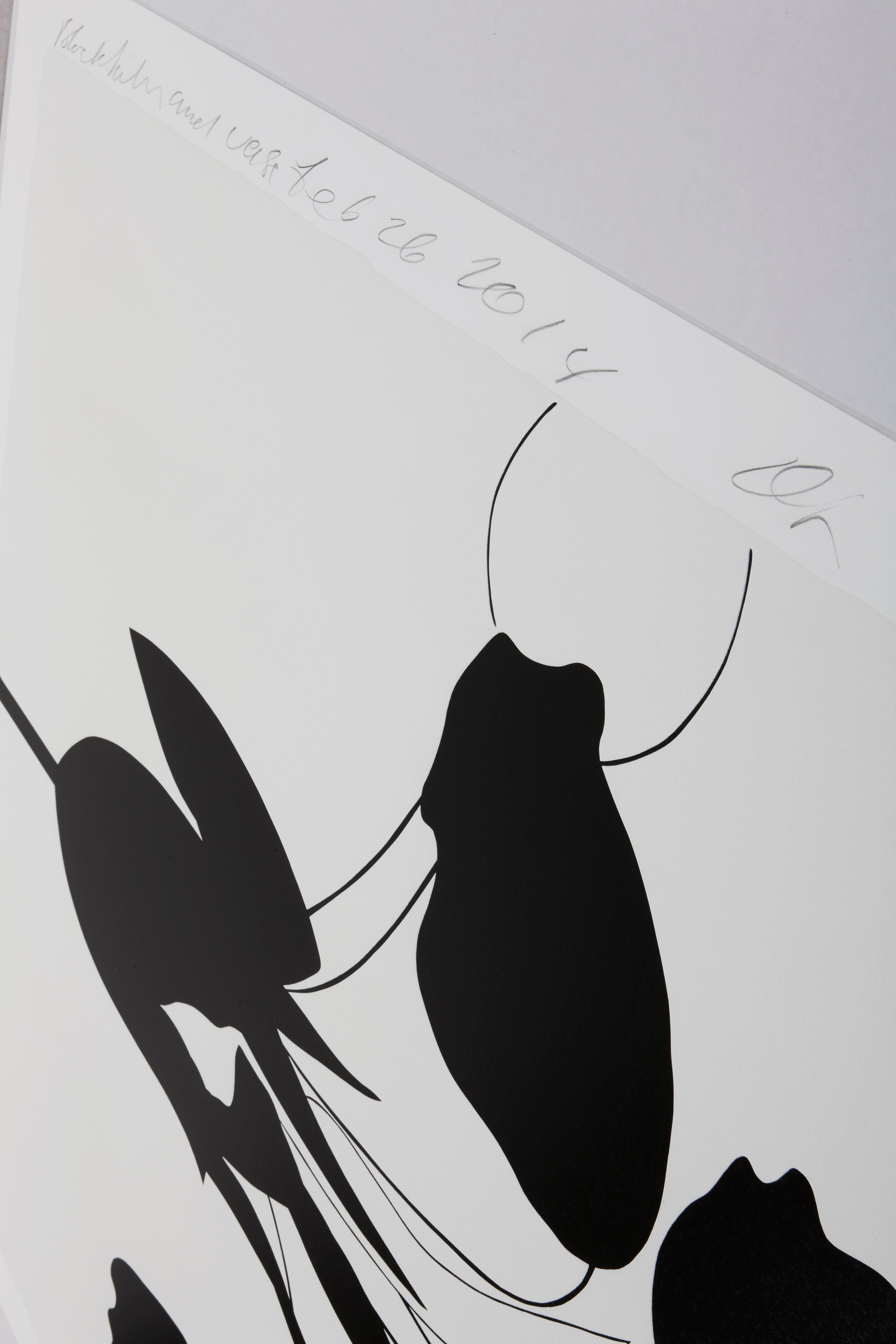 Tulips et vase noirs contemporains, 21e siècle, sérigraphie, édition limitée en vente 5