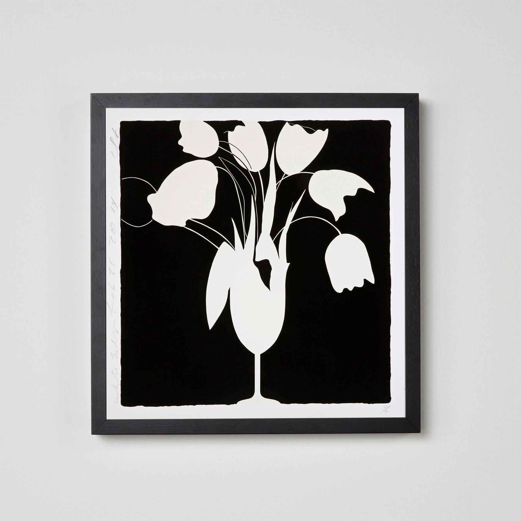 Donald Sultan, Tulipes blanches et vase, 25 fév.
Tulipes blanches et vase, 25 février - Contemporain, 21e siècle, Sérigraphie, Tulipes
Sérigraphie
Edition de 50 
117 x 117 cm (42,1 x 42,1 in)
Signé, daté, numéroté et titré, accompagné d'un