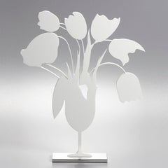 Tulipanes blancos y jarrón, 4 de abril - Contemporáneo, Siglo XXI, Escultura