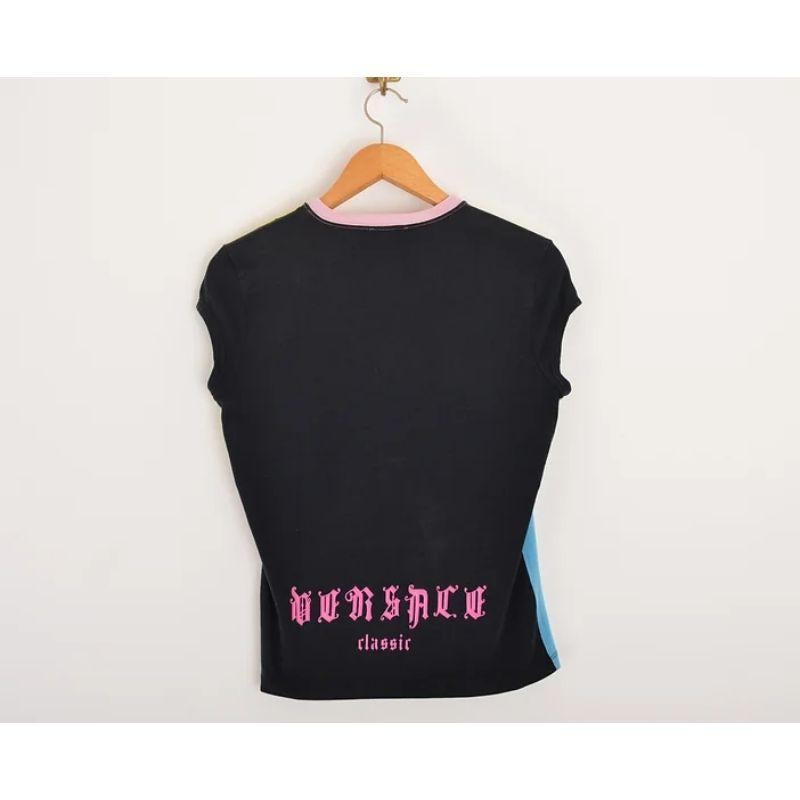 T-shirt vintage Donatella Versace Y2k imprimé pop art coloré pour bébé, années 2000 Bon état - En vente à Sheffield, GB