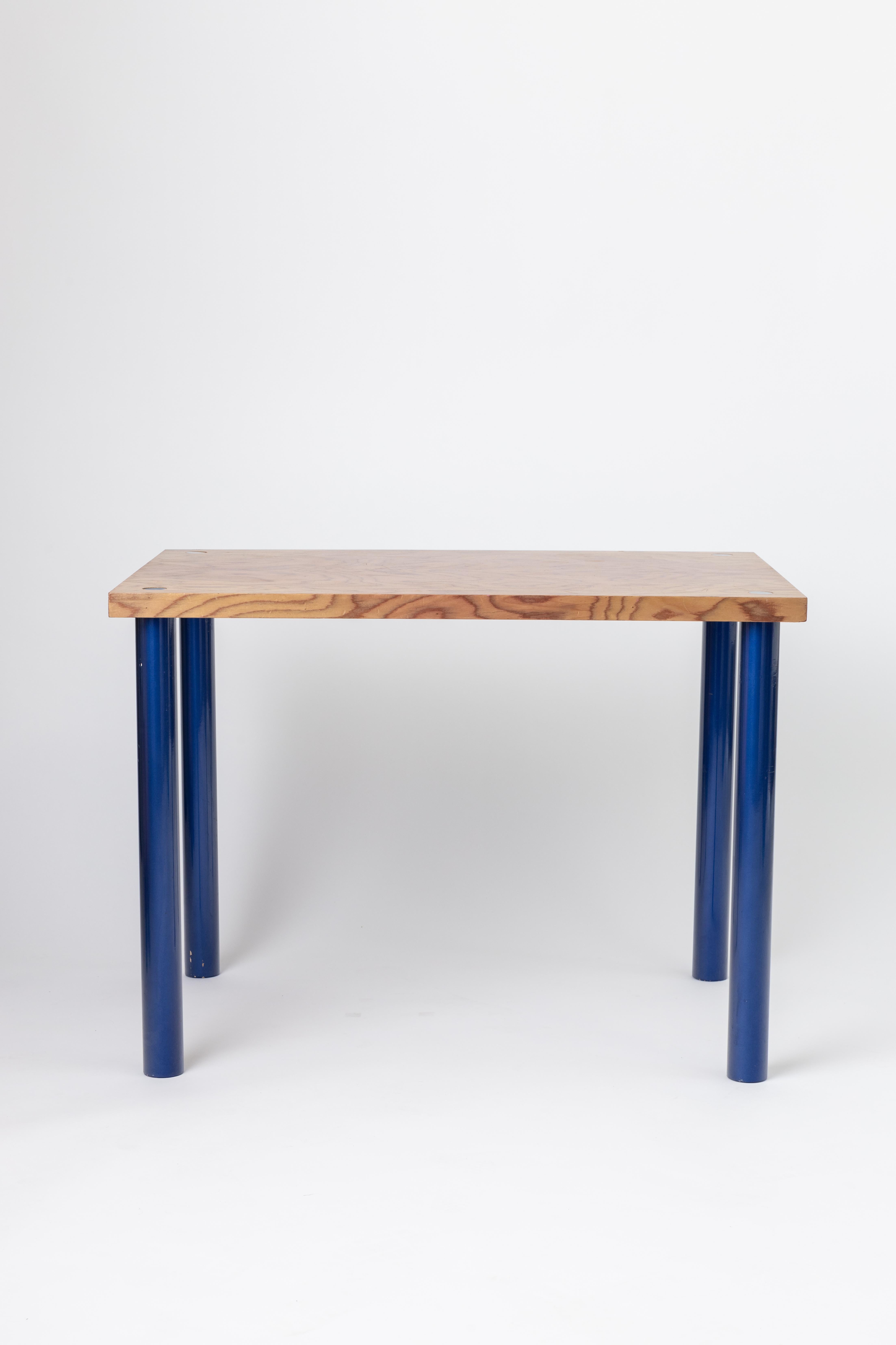 In 1986, Ettore Sottsass & Marco Zanini were invited by Austrian furniture producer Franz Leitner, to design an entire collection. The result was the famous ‘Donau’ (Danube) collection, composed of different furniture pieces, all produced in a large