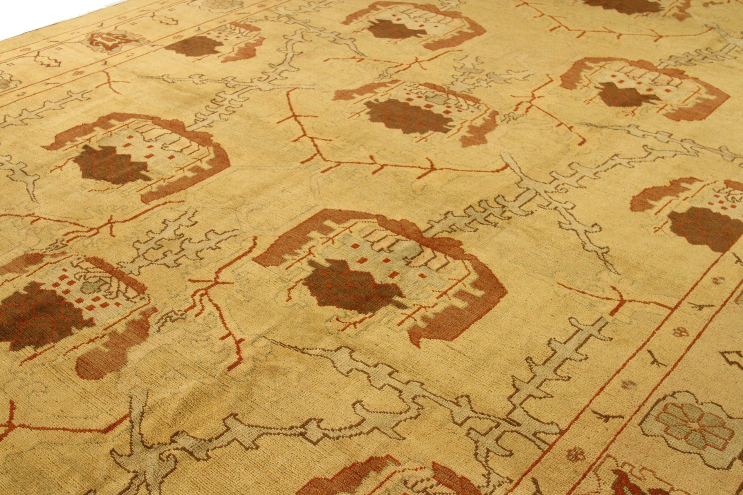 Donegal-Teppiche um 1990 - Design - 12906 im Zustand „Hervorragend“ im Angebot in Dallas, TX
