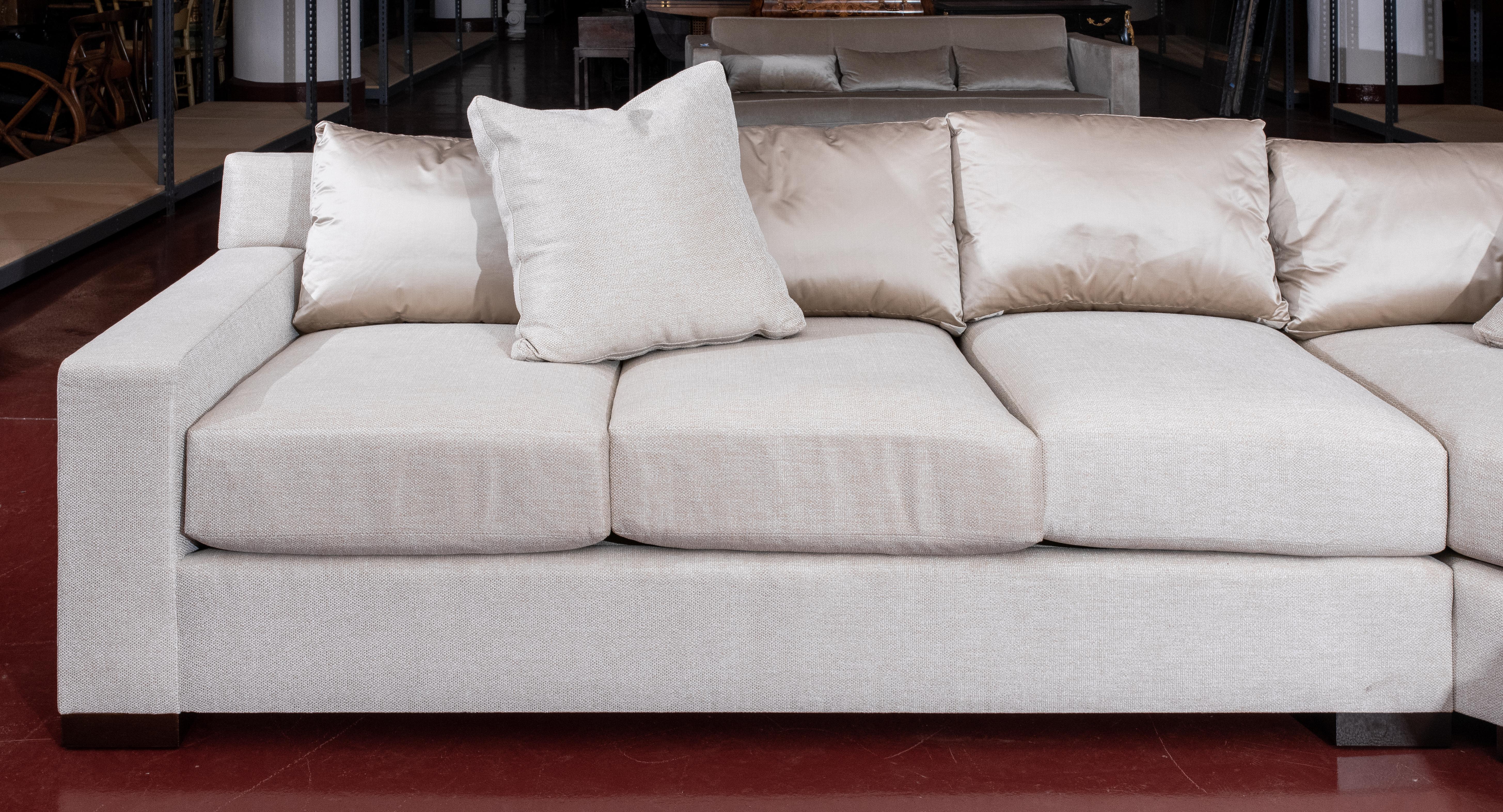 Modern Donghia Attributed Italian Custom L-Shape Sectional Sofa