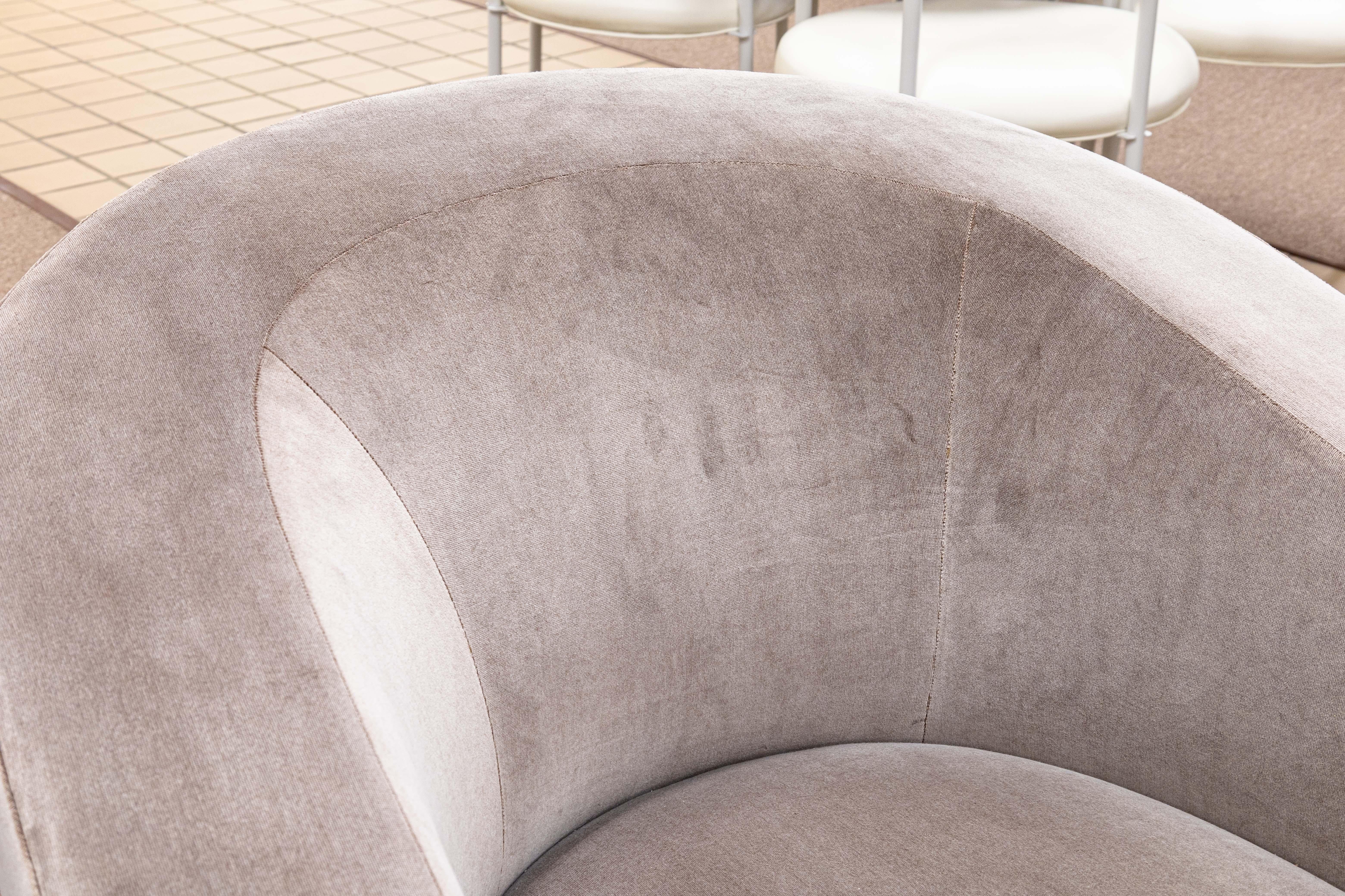 Donghia Barrel Backed Volume Swiveling Tub Chair in Grey Pink Velvet Mohair In Good Condition For Sale In Keego Harbor, MI