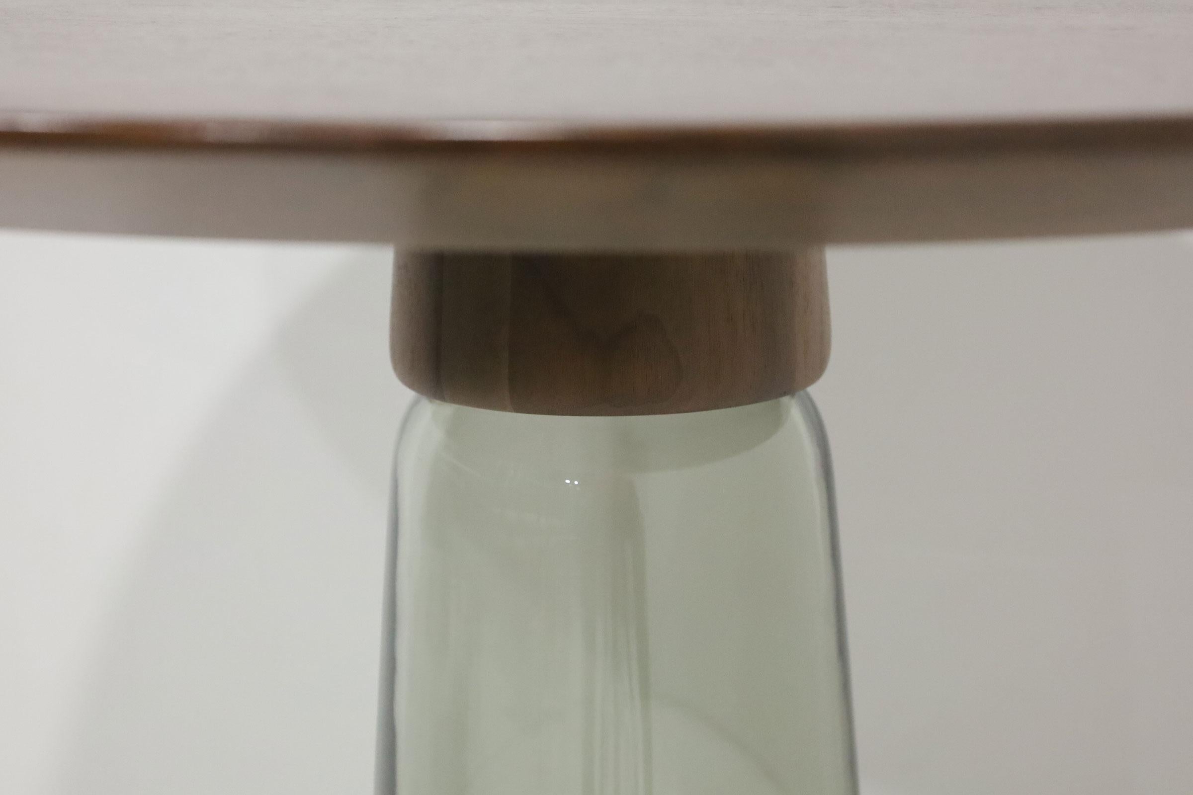 Verre Table d'extrémité en verre vénitien Donghia Beaker en vente