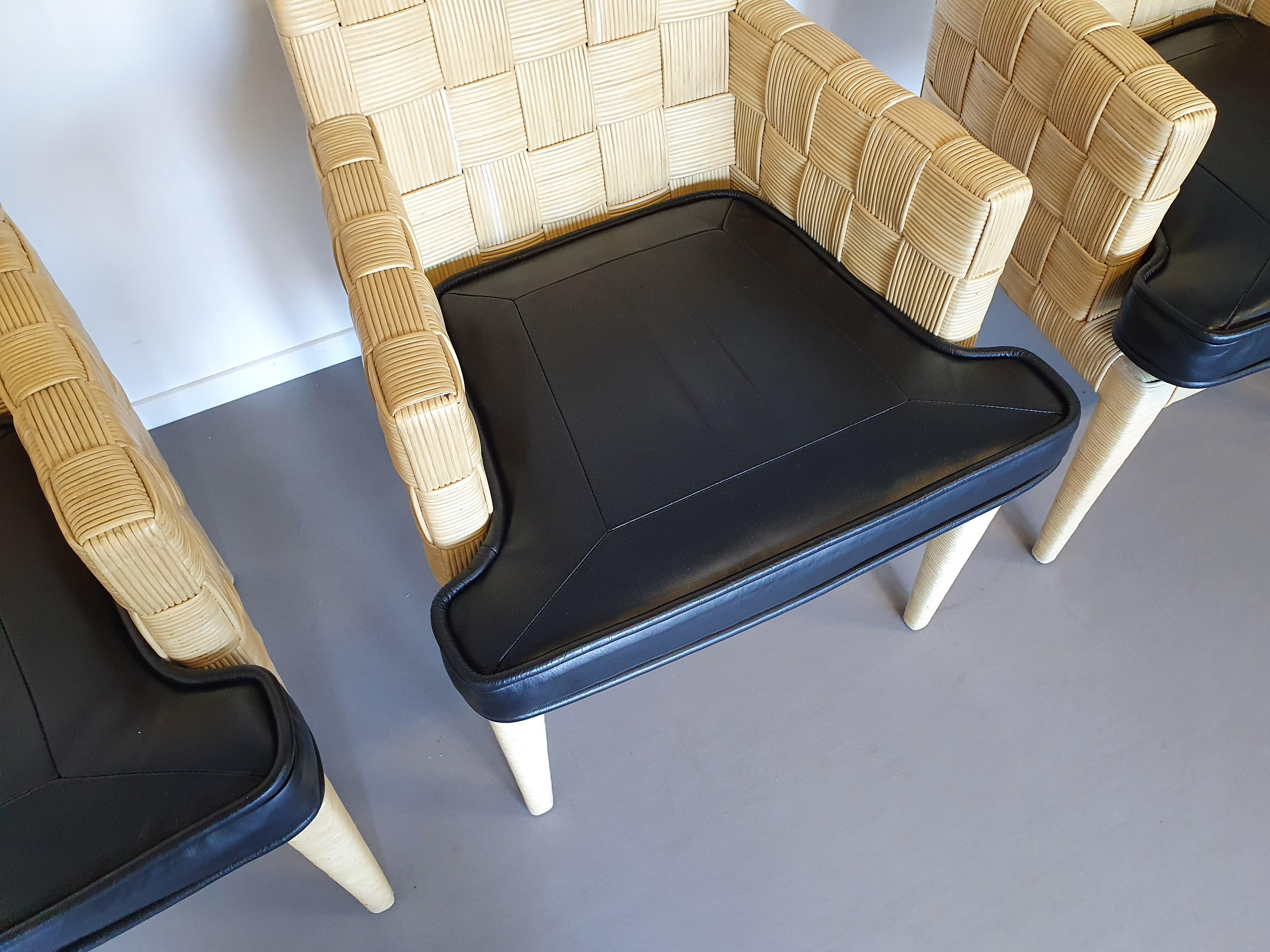 Donghia Block Island chairs 1990s with leather seats. 5 x armrests, 2 x without In Good Condition For Sale In WEERT, NL