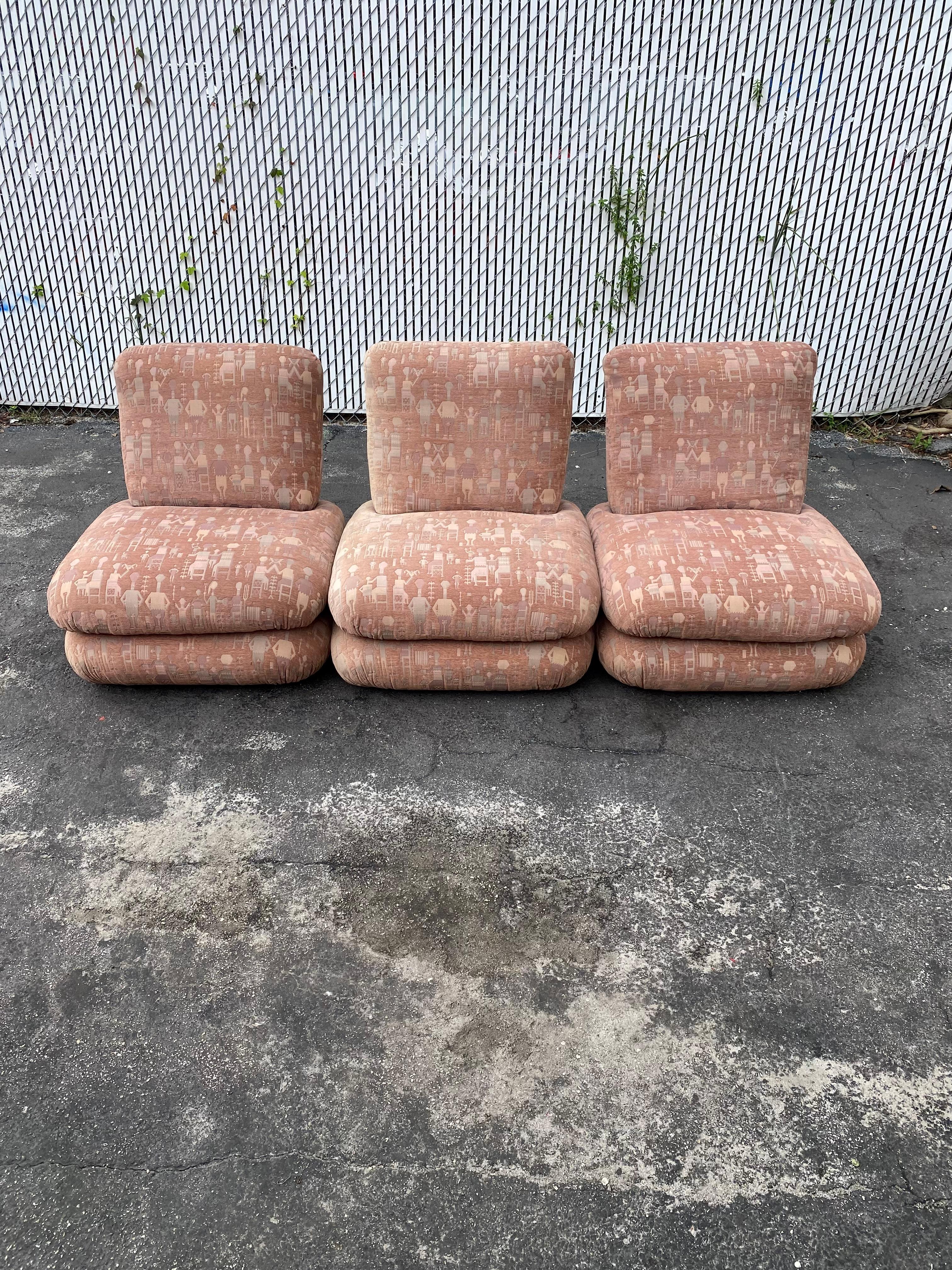 On offer on this occasion is one of the most stunning modular sectional you could hope to find. This is an ultra-rare opportunity to acquire what is, unequivocally, the best of the best, it being a most spectacular and beautifully-presented