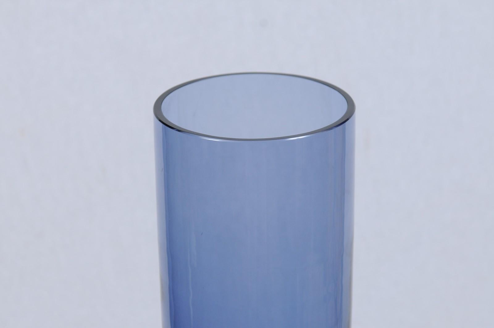 Donghia Large Blue Italian Murano Glass Vase In Good Condition For Sale In Atlanta, GA