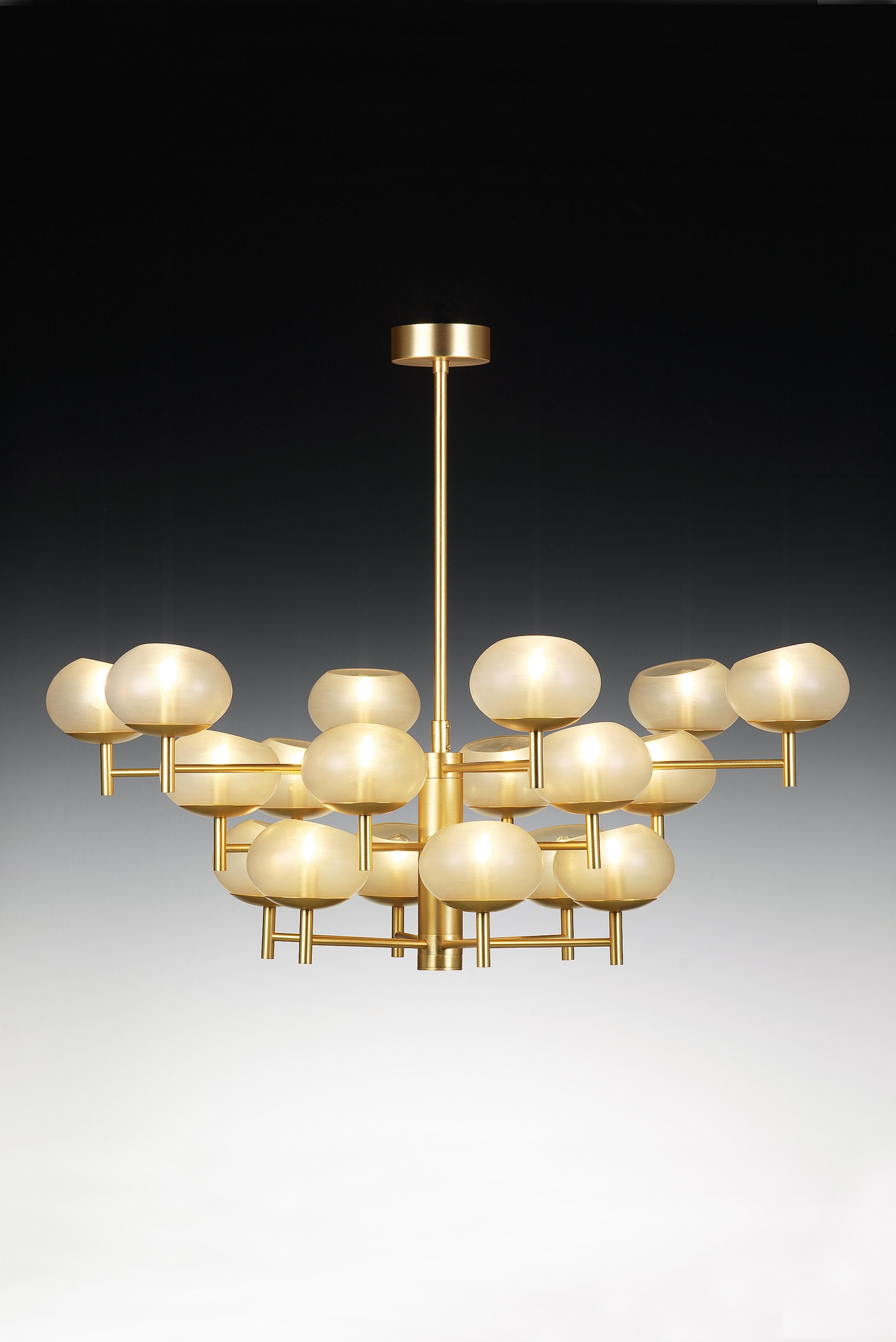 Three-tier 18-arm chandelier with handblown Murano glass globes. Custom combinations of glass and metal finishes are available upon request. Champagne color glass globes in a satin finish and gold-plated metal in a satin finish.

- Canopy