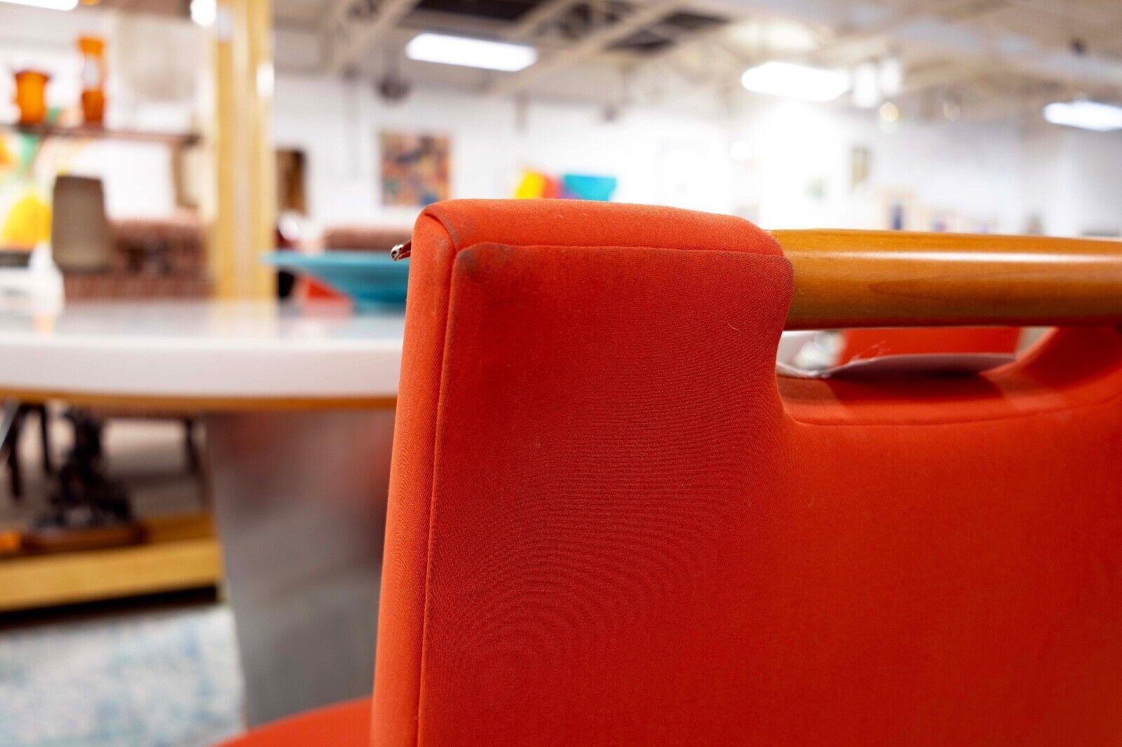 Donghia Set of 4 Orange and Wood Side Chairs Mid Century Modern Contemporary (Ensemble de 4 chaises d'appoint en bois et orange) en vente 4