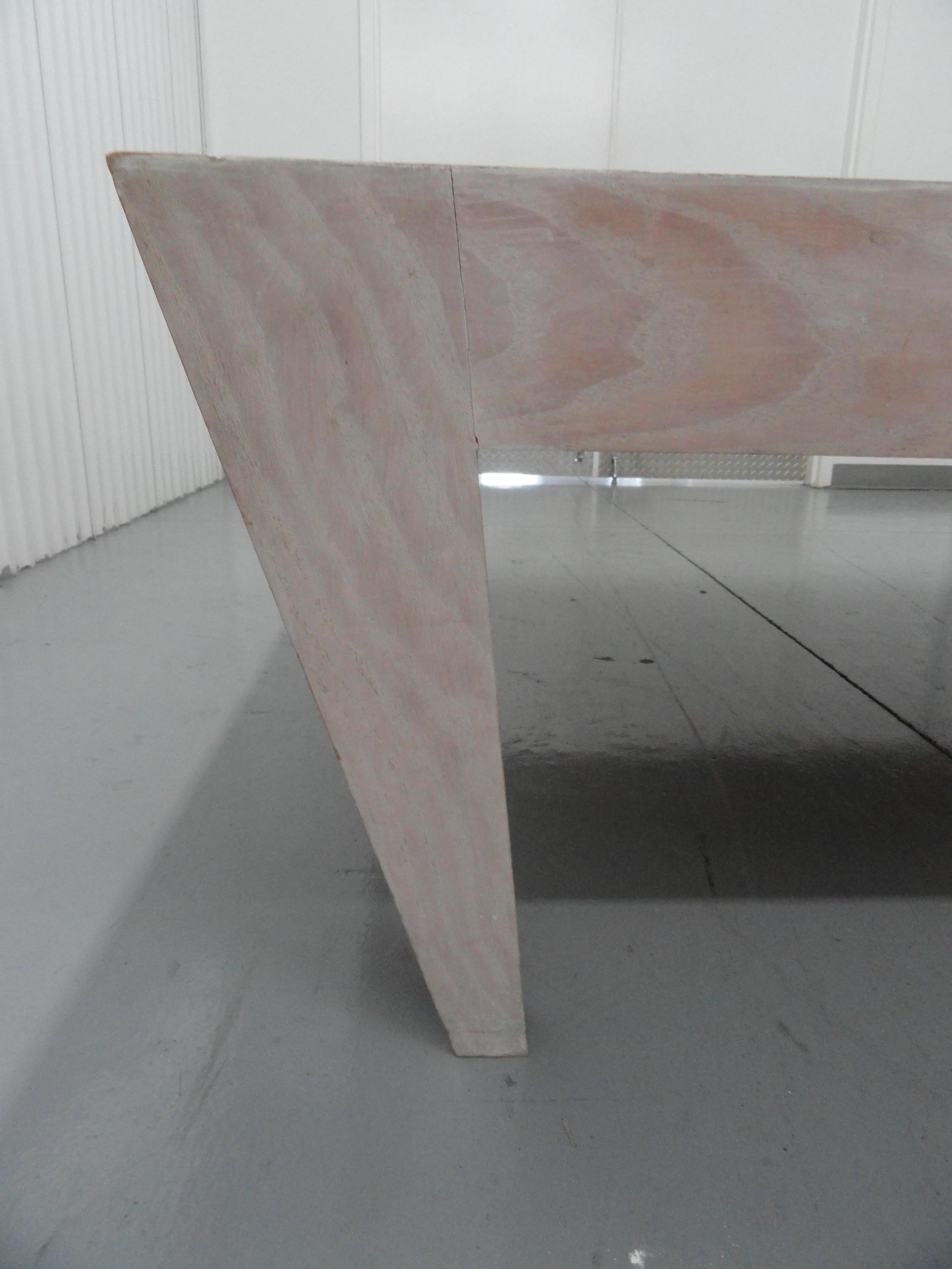 Late 20th Century Donghia-Style Large-Scale Cocktail Table For Sale
