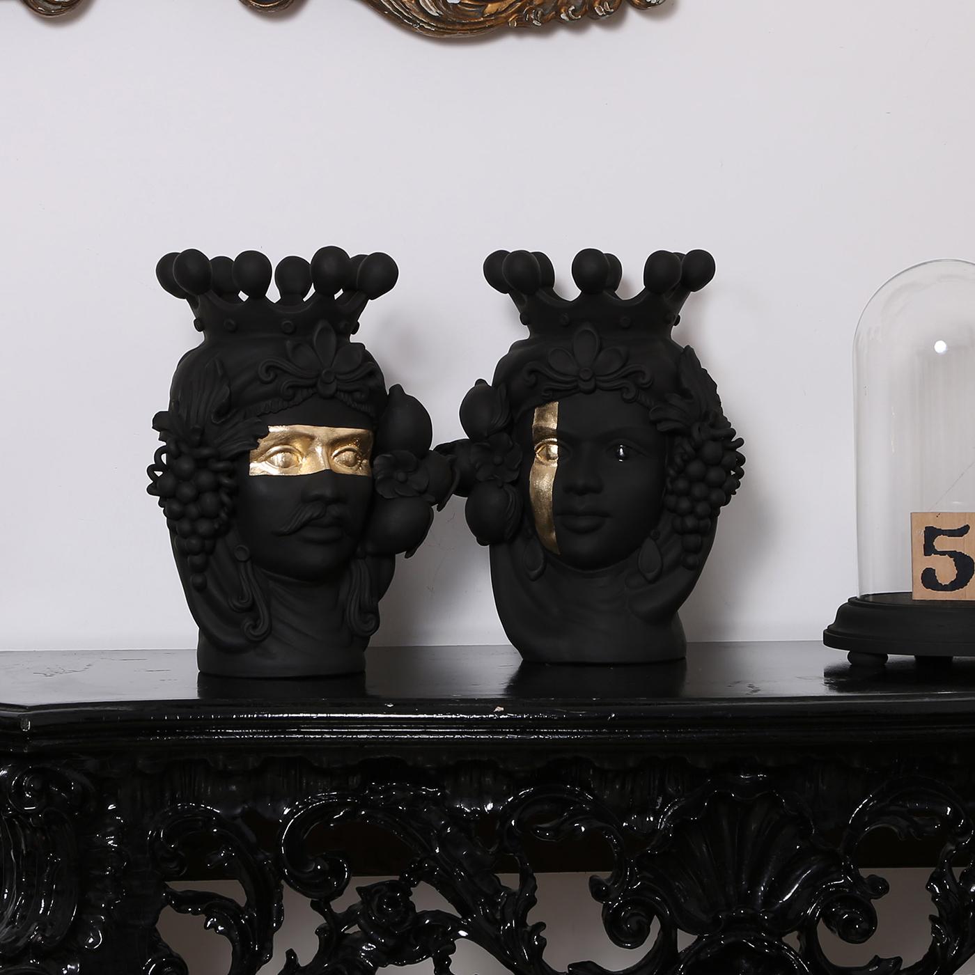 XXIe siècle et contemporain Vase noir Donna Carmela en vente
