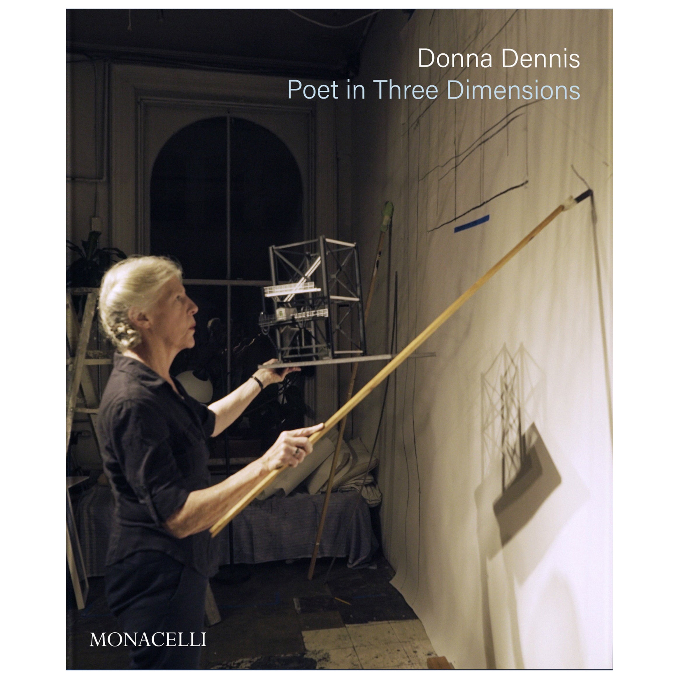 Donna Dennis: Poeta en tres dimensiones
