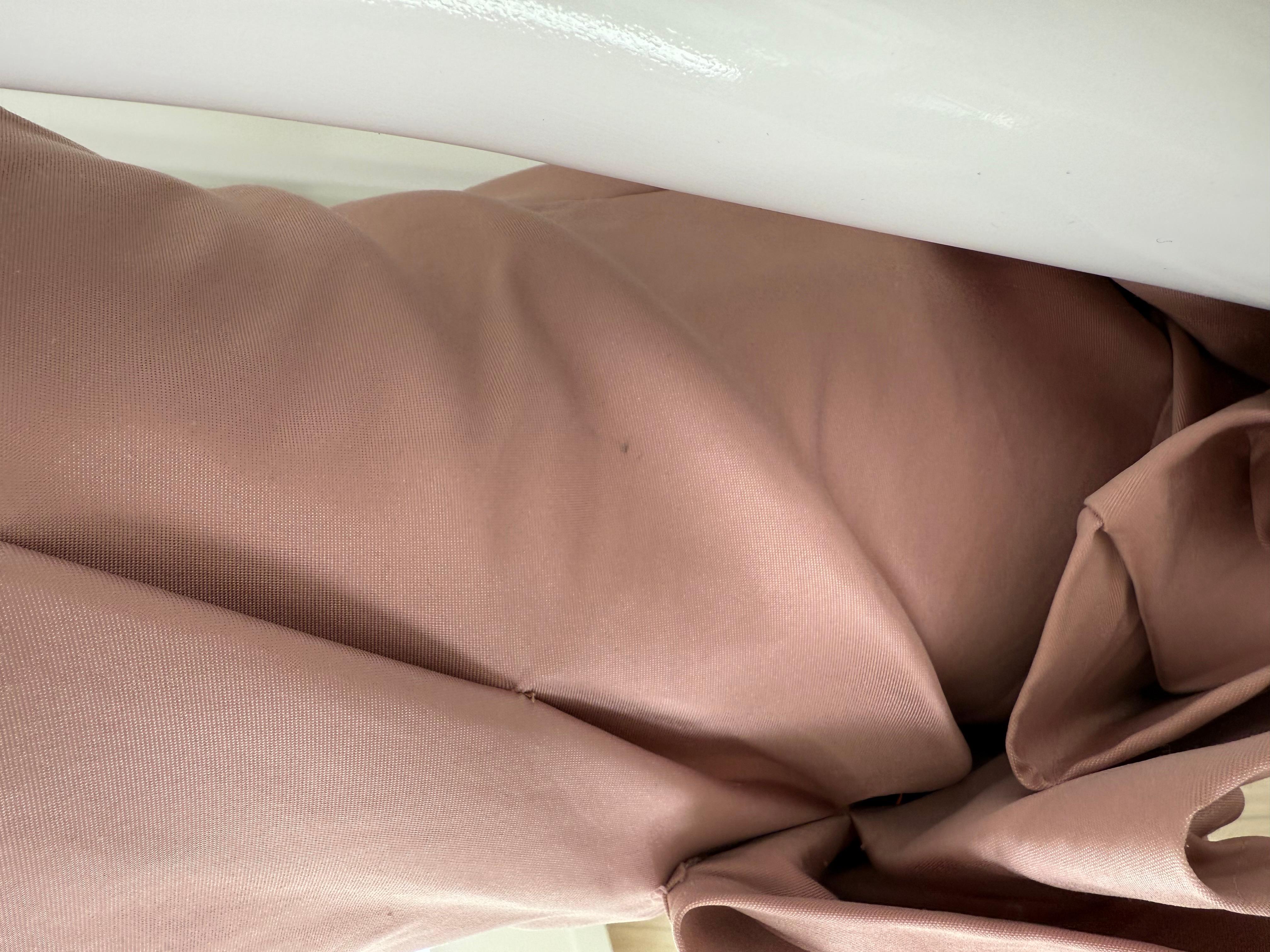 DONNA KARAN 2009 Vintage Pink Evening Gown Maxi Dress Runway (robe de soirée en soie rose) en vente 4