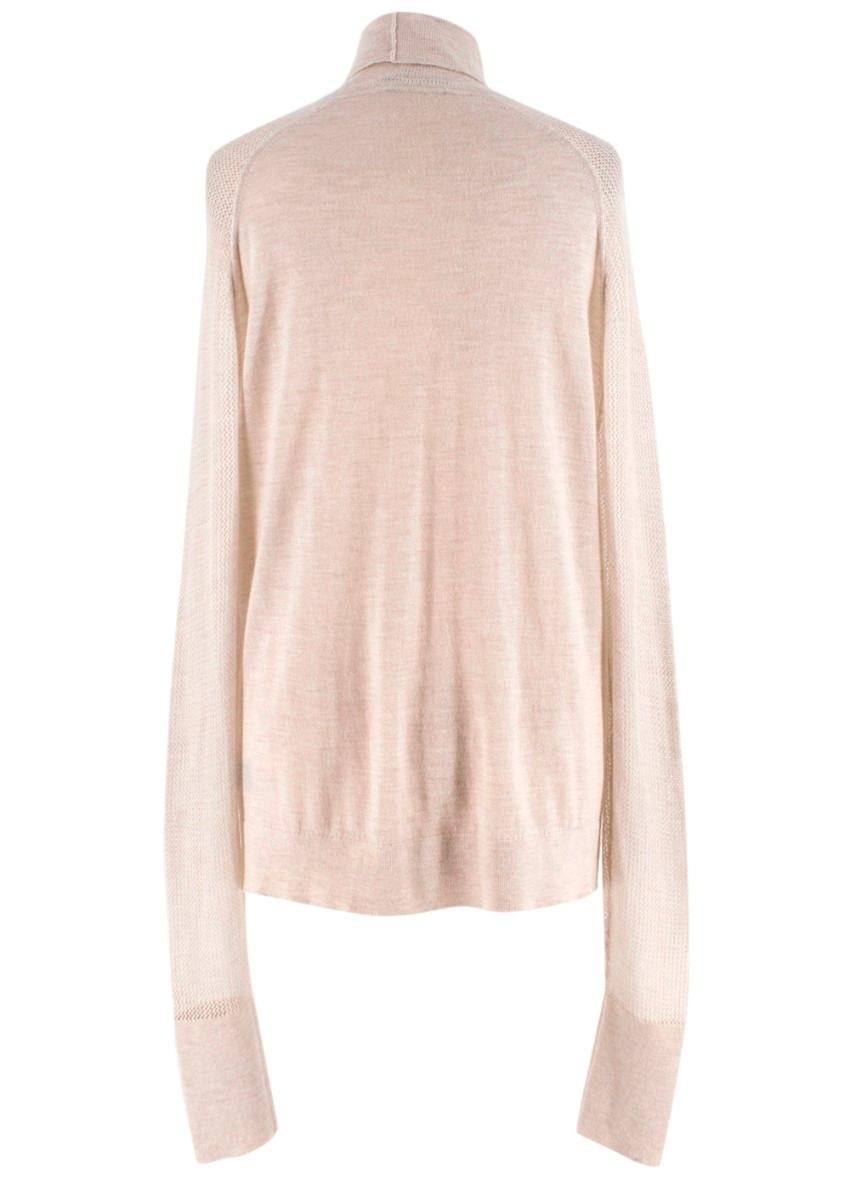 Donna Karan beige Cashmere Roll Neck Jumper

- Soft luxurious pure cashmere
- Roll neck
- Long wide knit sleeves 
- Ribbed stretch-knit  sleeves and bottom hem 

Materials: 
100% Cashmere 

Dry Clean Only

Made in China

Measurements are taken