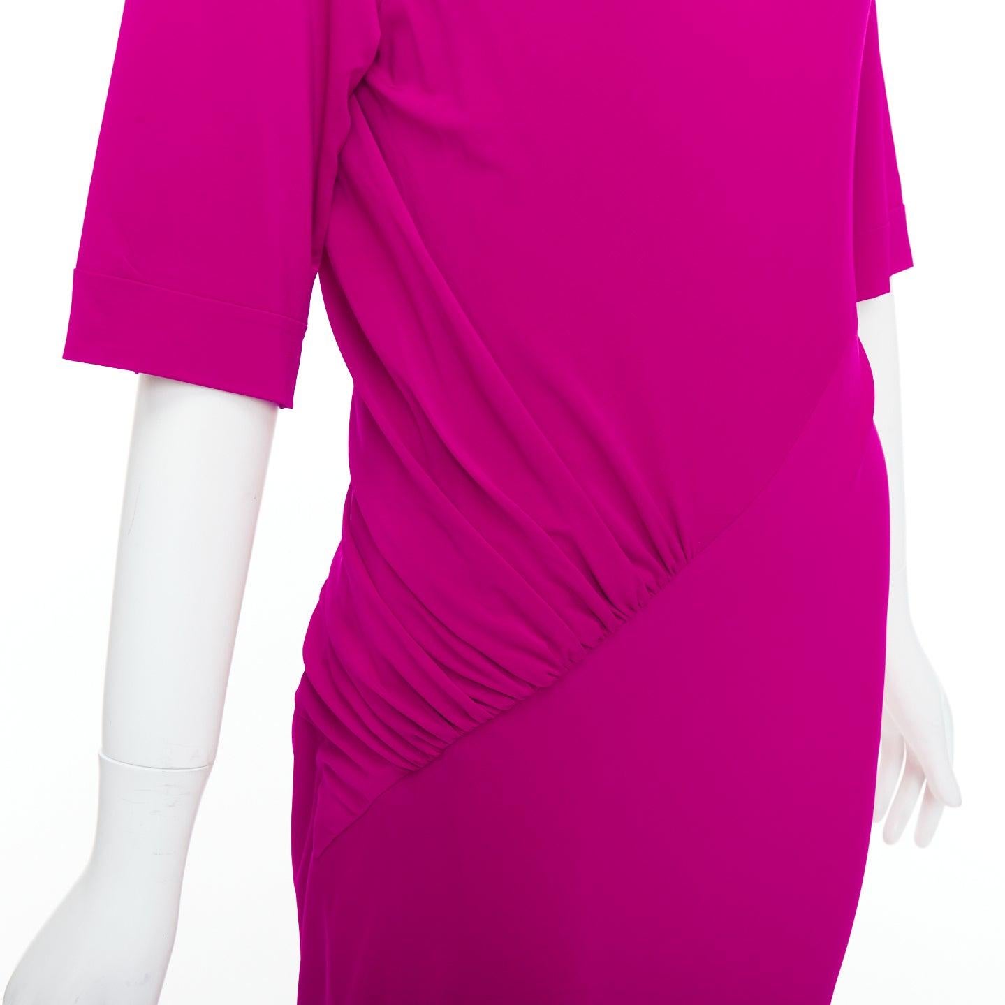 DONNA KARAN berry pink asymmetric neck tuck draped midi dress L
Reference: JHDN/A00054
Brand: Donna Karan
Material: Viscose, Blend
Color: Pink
Pattern: Solid
Closure: Slip On
Lining: Pink Fabric
Extra Details: Draped back.

CONDITION:
Condition: