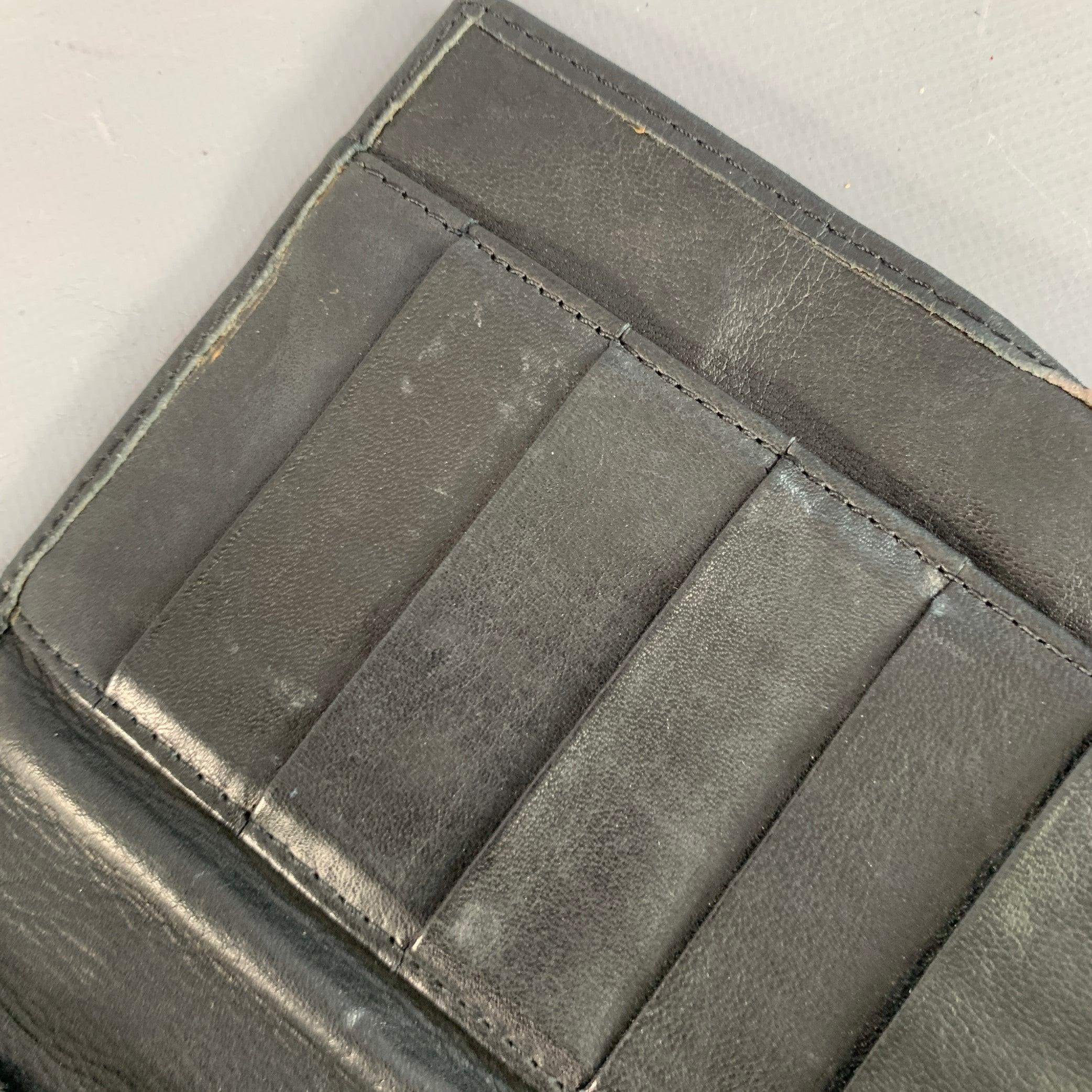 DONNA KARAN Portefeuille en cuir noir et or en vente 1