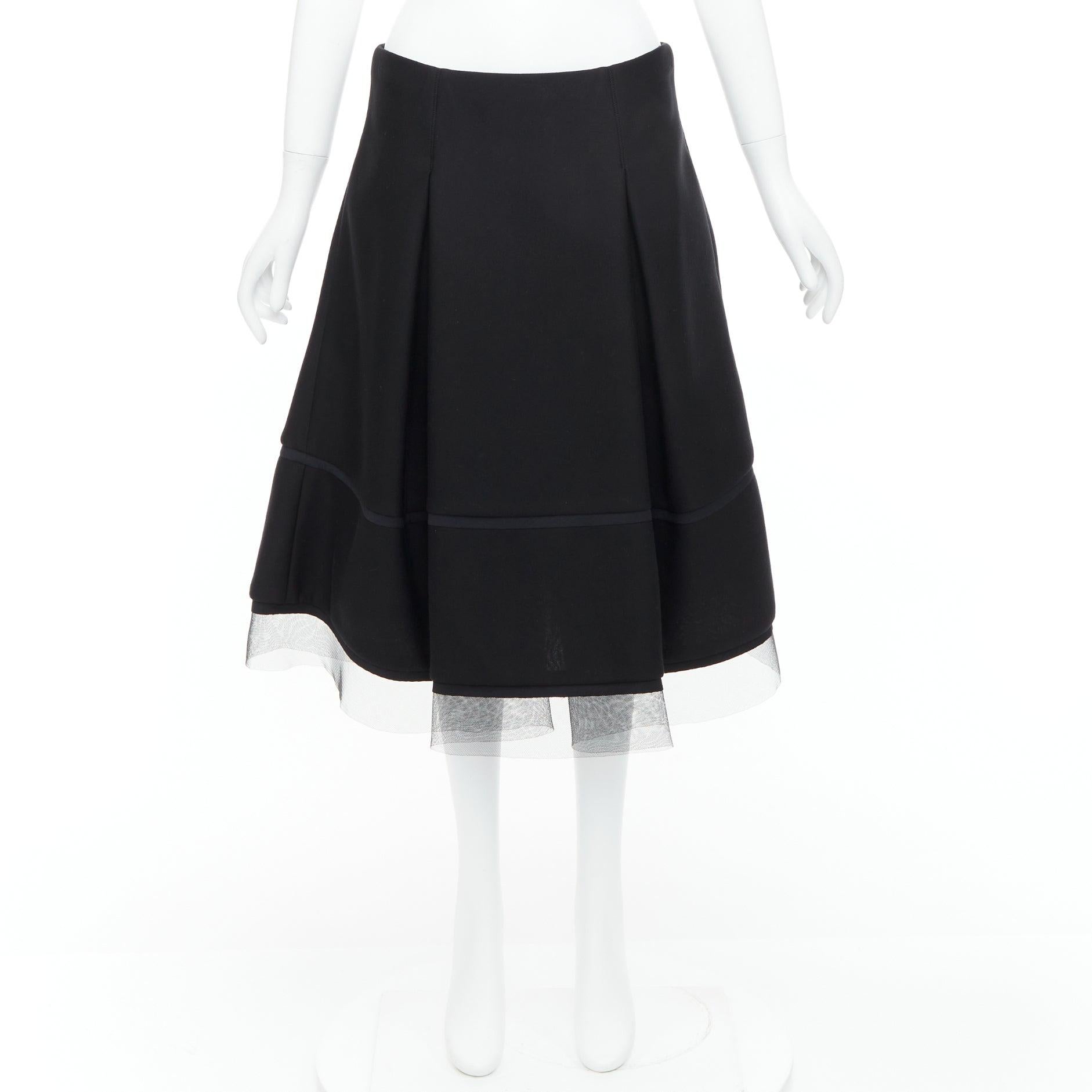 DONNA KARAN gonna a ruota in scuba nera, plissettata e con rifiniture in tulle a rete FR40 L. in vendita 4