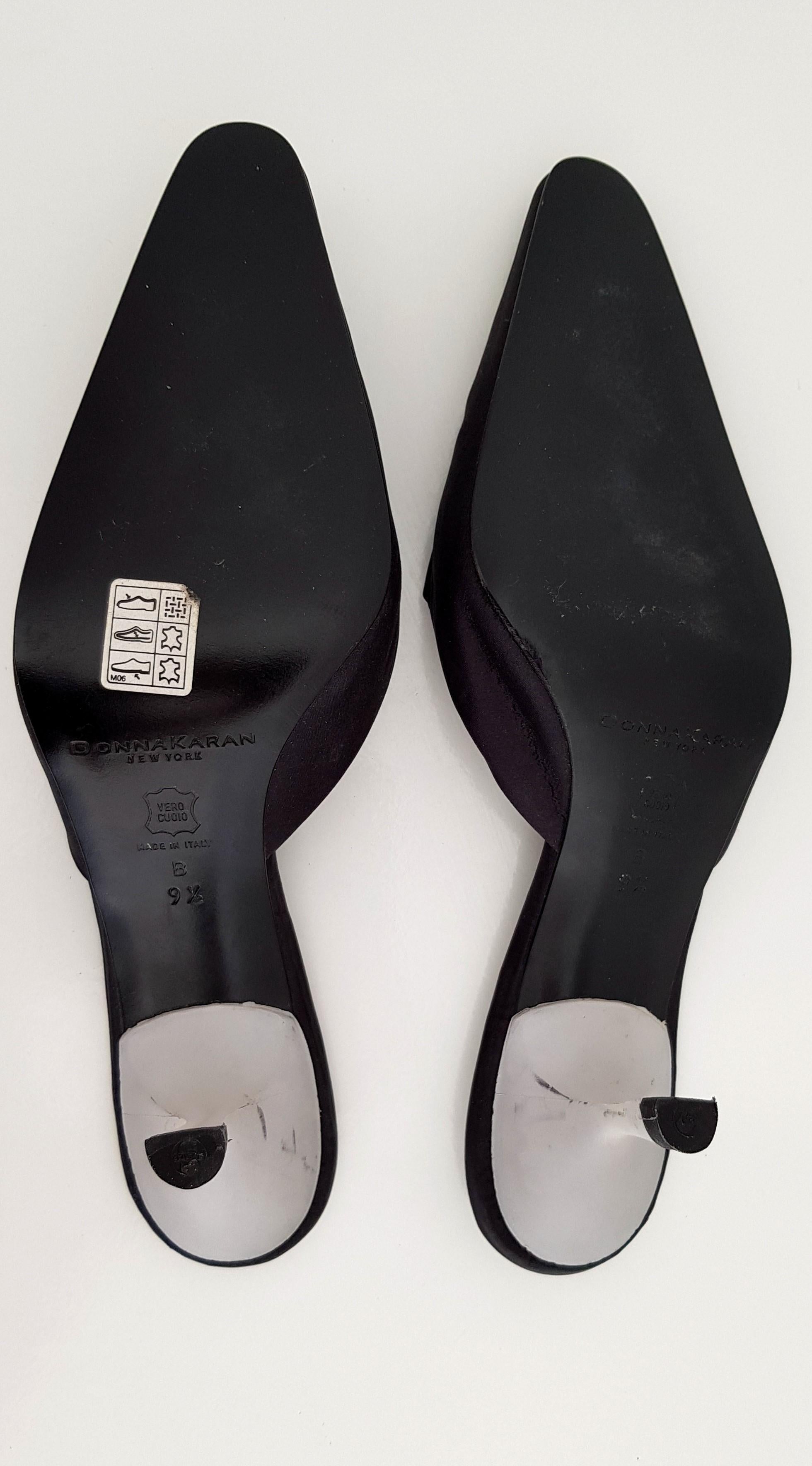 Donna Karan Black Silk Heels. New. Size 9 1/2 (US) For Sale 1