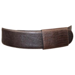 Donna Karan - Ceinture en cuir de faux lézard marron