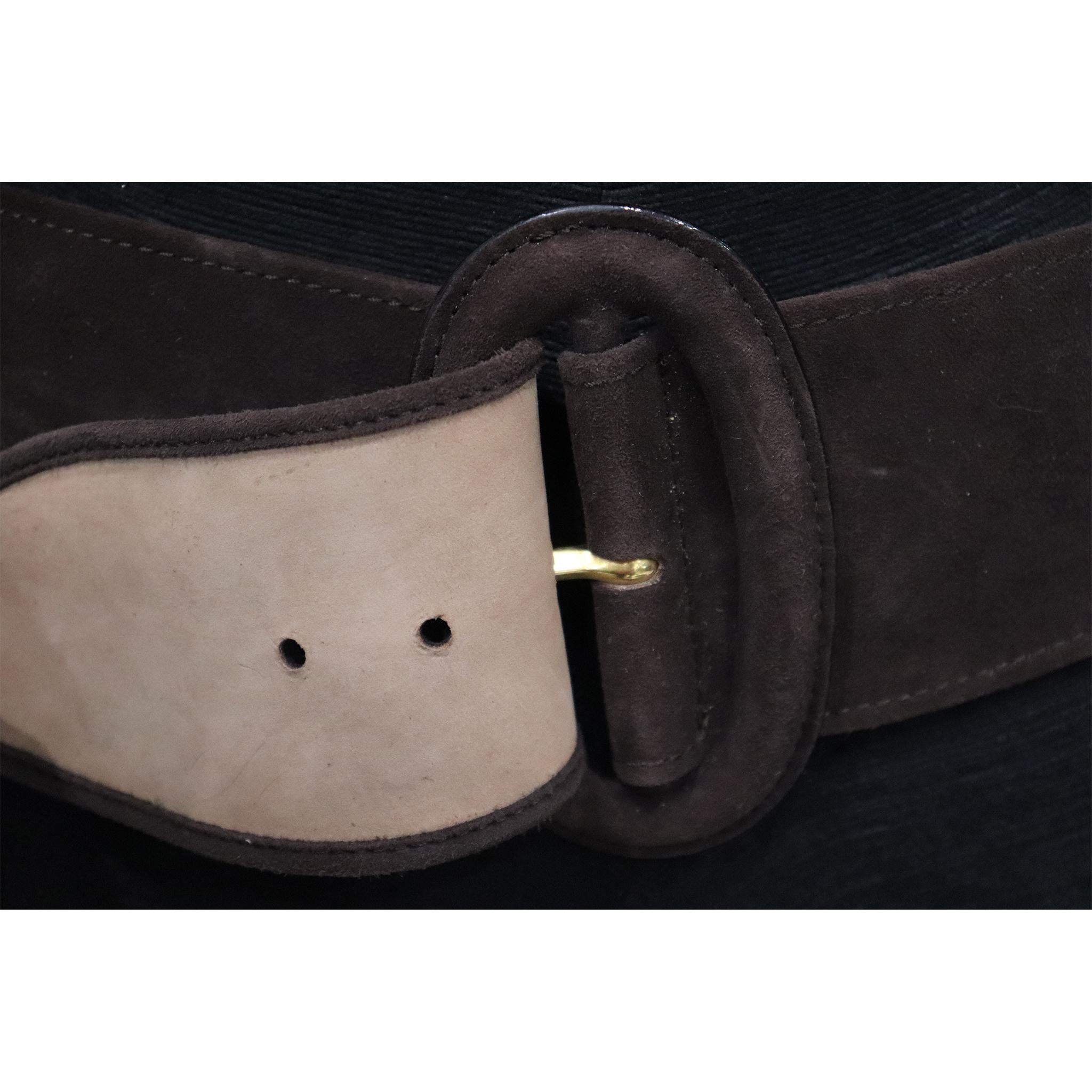 Donna Karan Brown Suede Leather Belt W/ Oval Buckle In Excellent Condition In Los Angeles, CA
