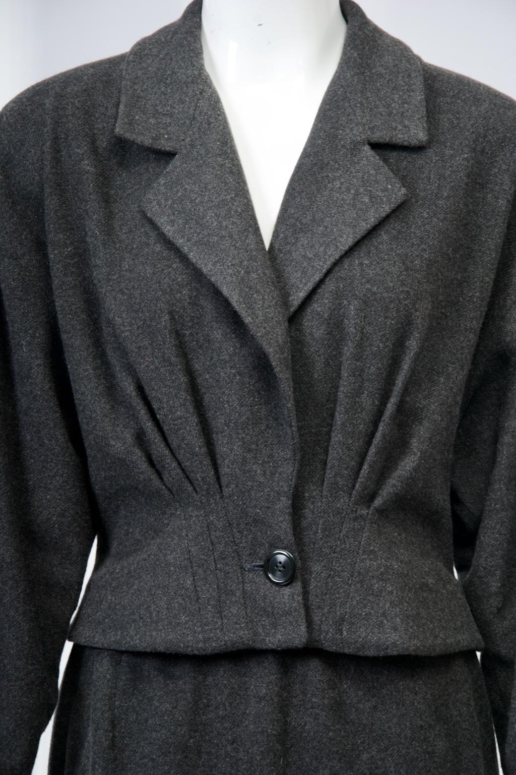 Donna Karan Cashmere Charcoal Suit with Scarf For Sale 7