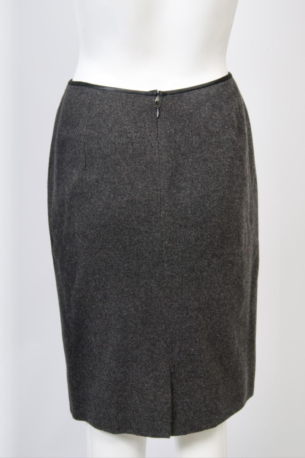 Donna Karan Cashmere Charcoal Suit with Scarf For Sale 9