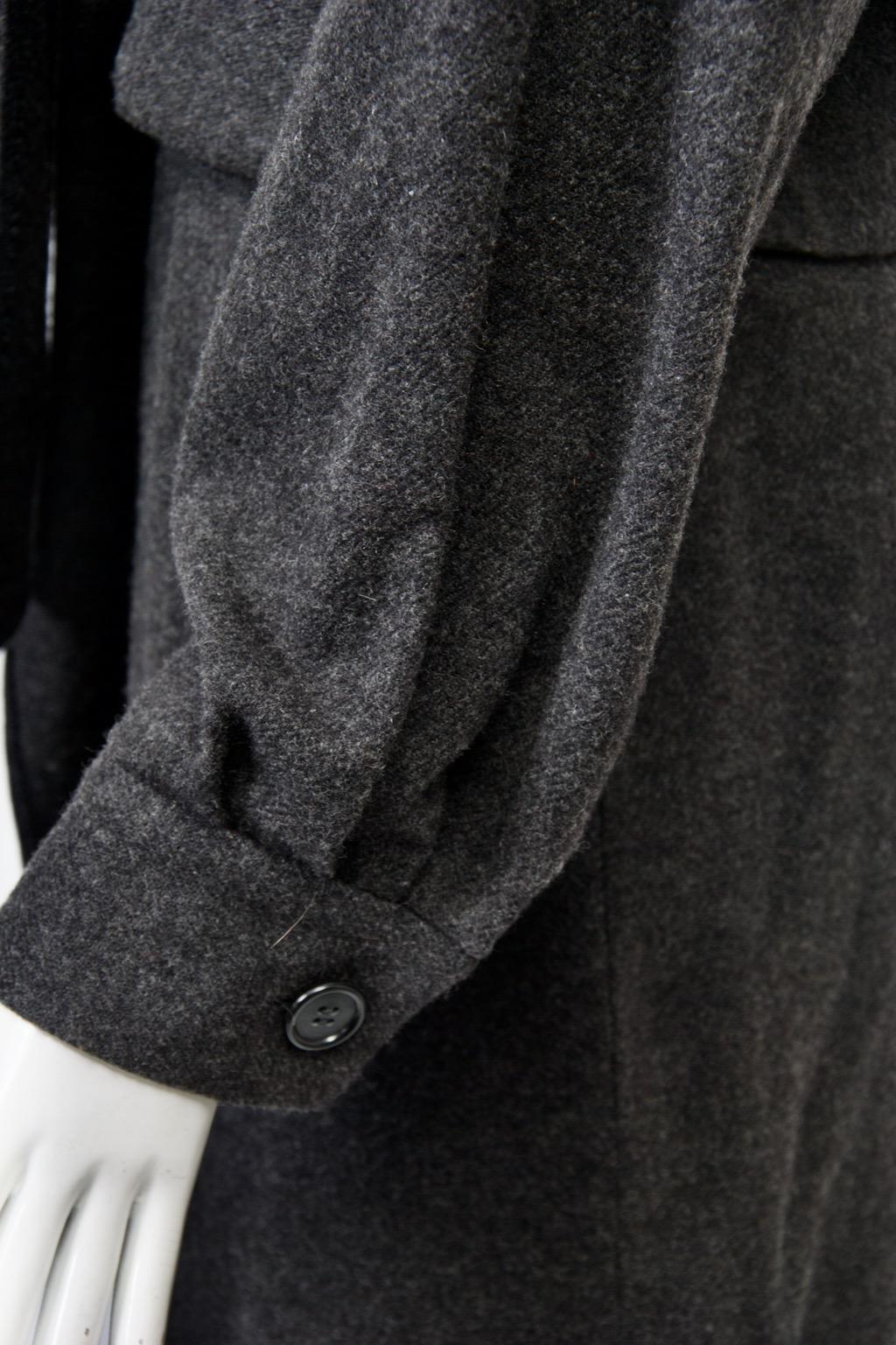 Donna Karan Cashmere Charcoal Suit with Scarf In Excellent Condition For Sale In Alford, MA