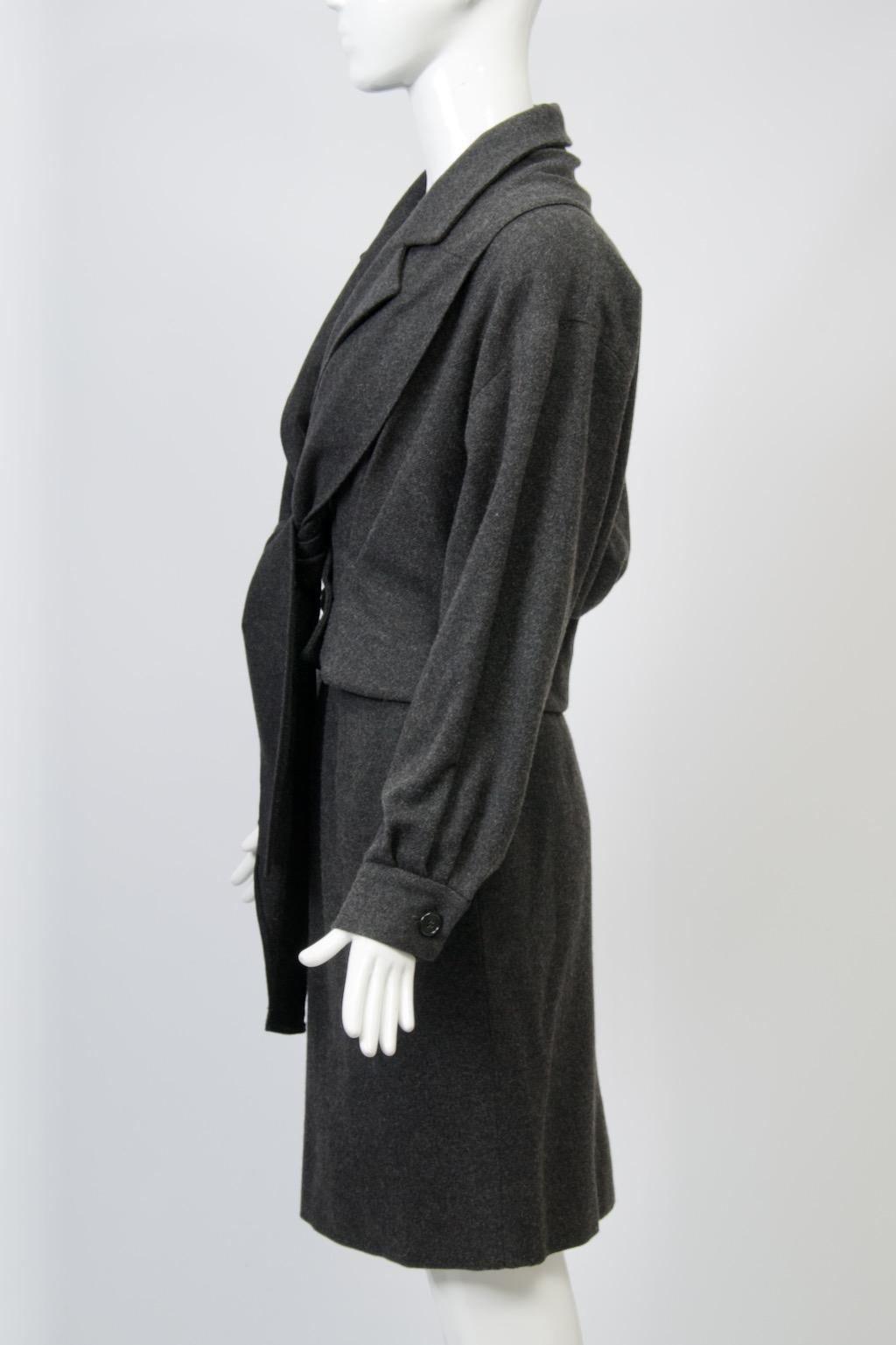 Donna Karan Cashmere Charcoal Suit with Scarf For Sale 2