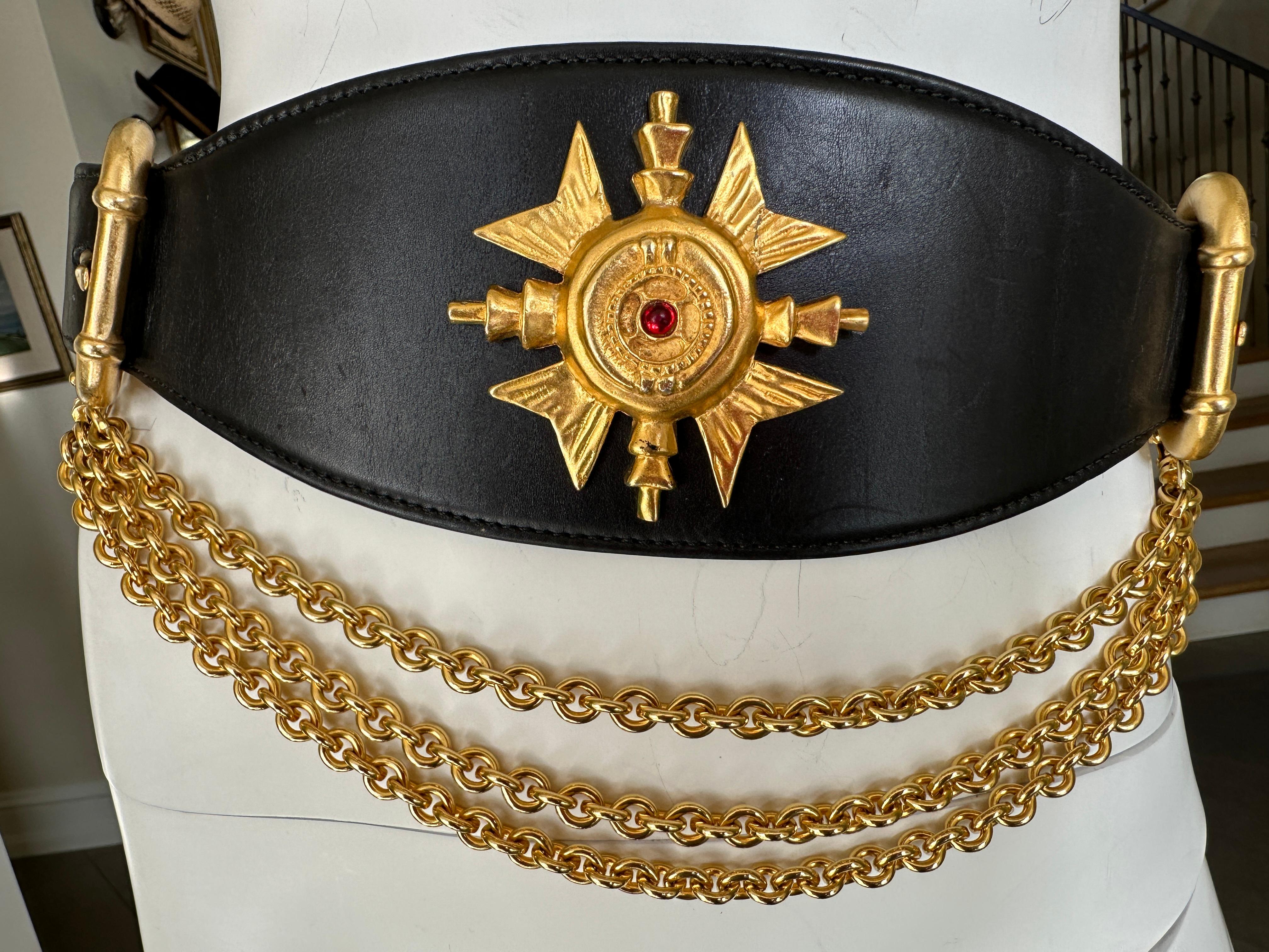 Donna Karan Collectable Vintage Wide Leather Belt w Gold Cross and Chain Details In Excellent Condition For Sale In Cloverdale, CA